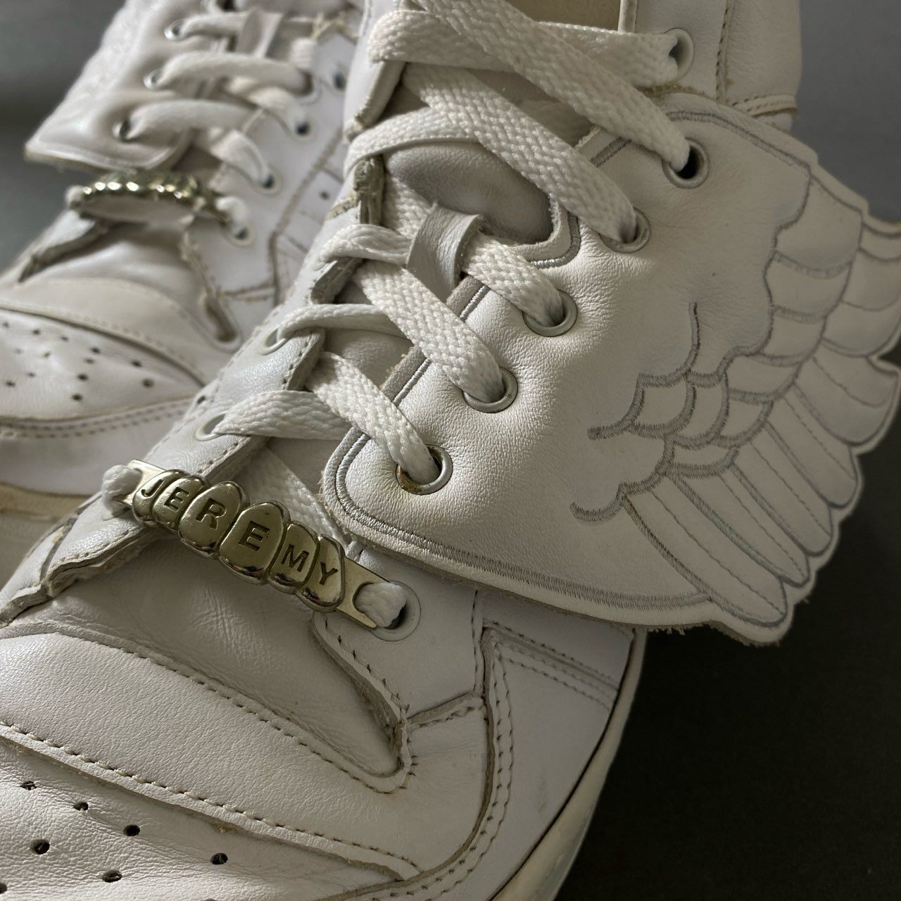 5g19 《希少》 adidas アディダス × JEREMY SCOTT ジェレミースコット JS WINGS ウィングス スニーカー G04654 27cm ホワイト シューズ