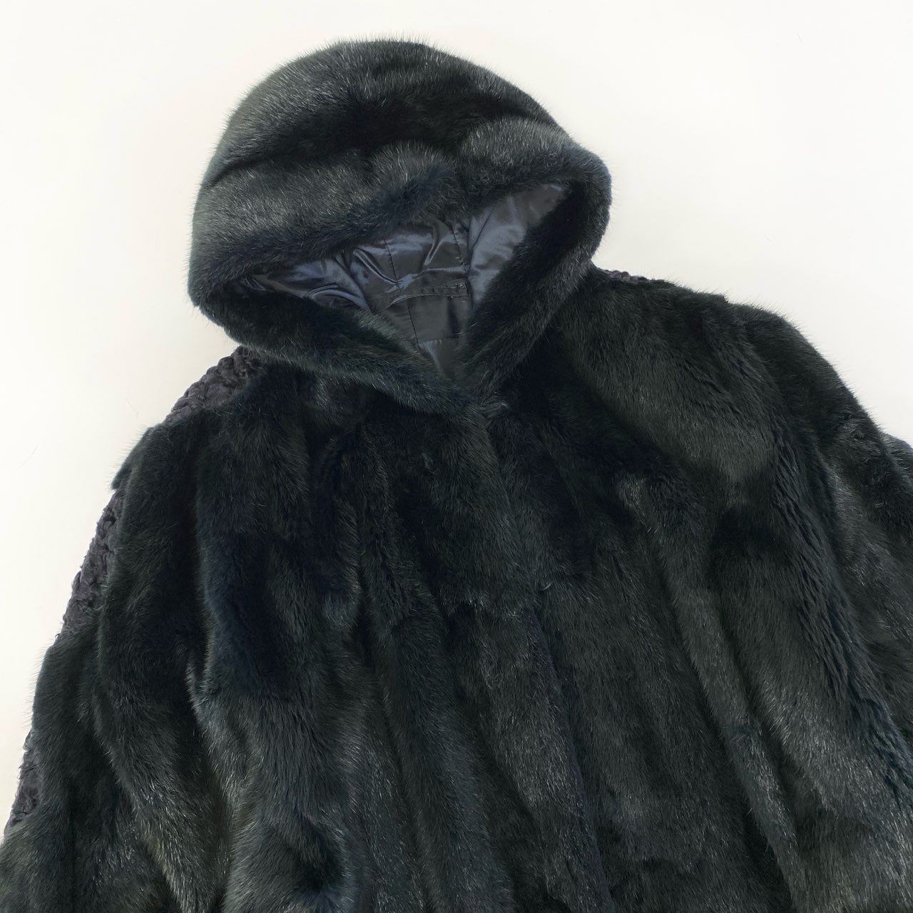 7a27 フード付き 染めミンク ファーコート サイズF ブラック ネイビー 本毛皮 Mink Fur Coat 希少デザインt18r