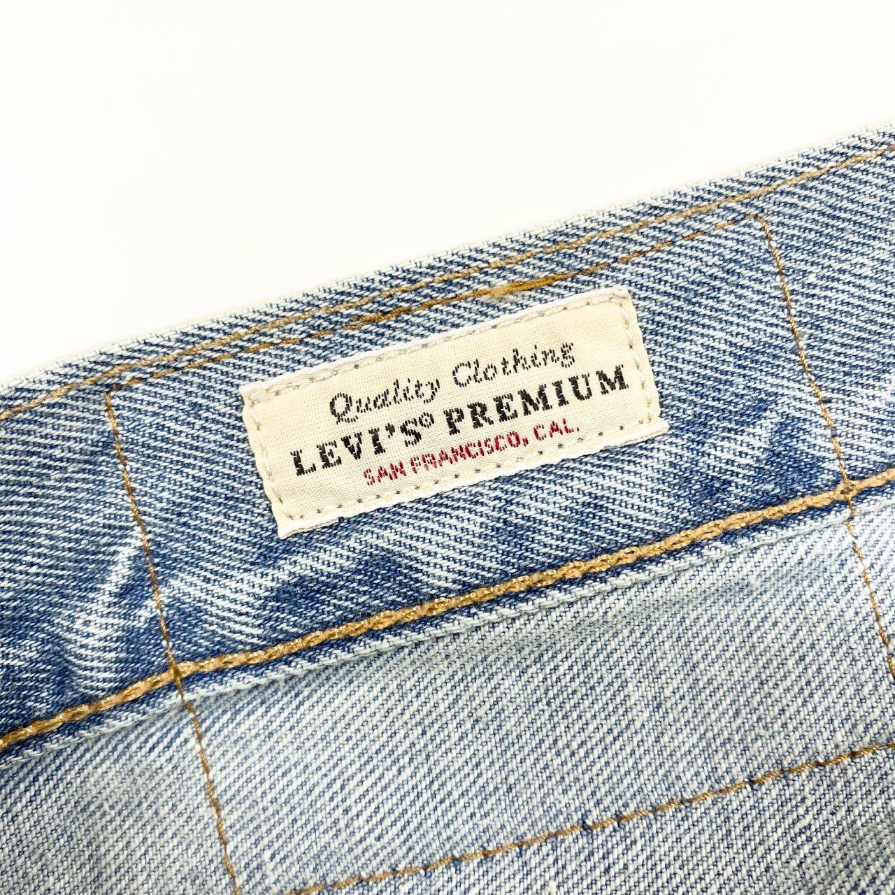 26i30 《美品》LEVI'S PREMIUM リーバイス プレミアム セルビッジデニム ジーンズ パンツ 赤耳 ボタンフライ  501 005013398 W31 L32 ライトインディゴ メンズo07t