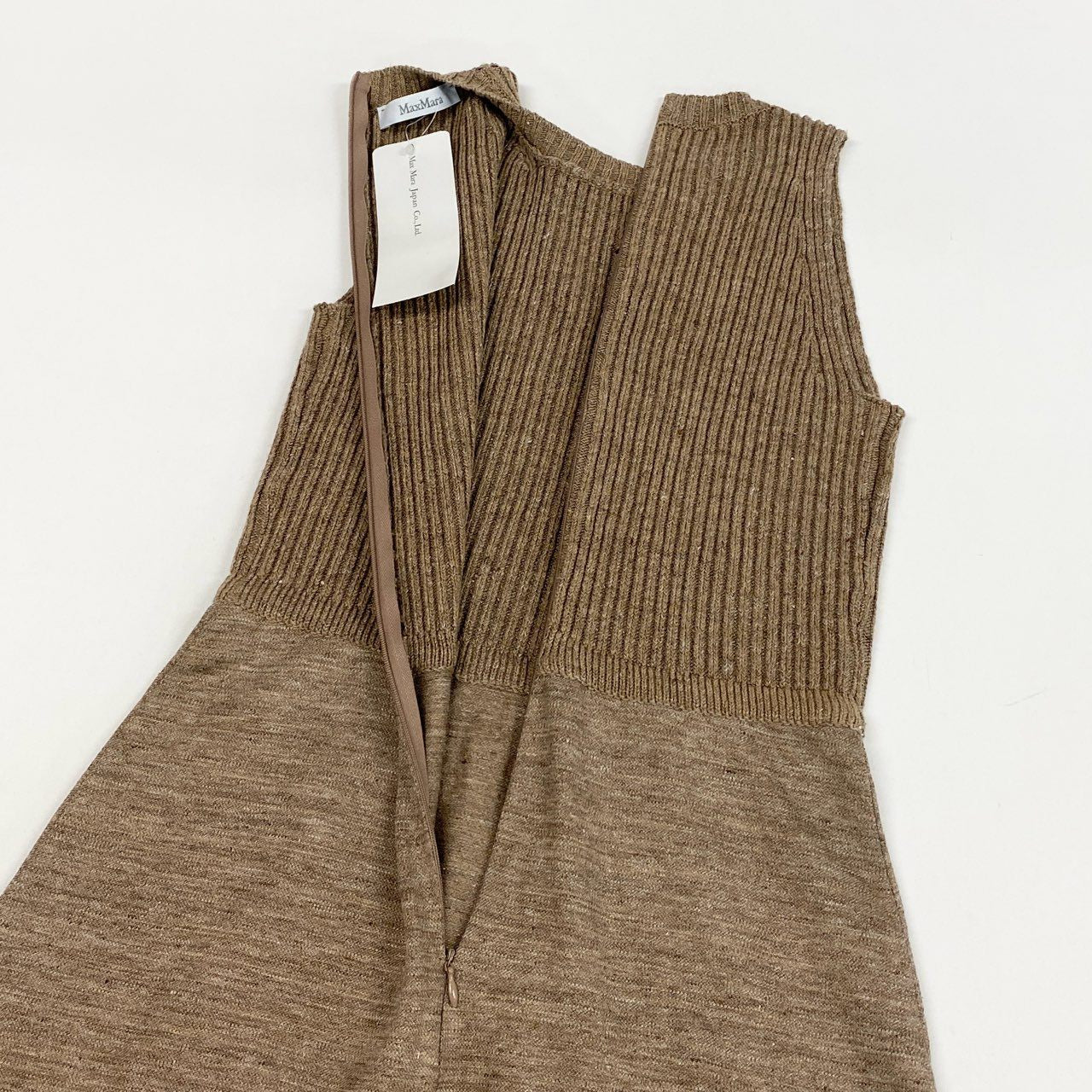 1L12 【新品保管品】MaxMara マックスマーラ ニットワンピース ロングワンピース ノースリーブ フレア 切替 定価145000 36サイズ ベージュ レディースk02i