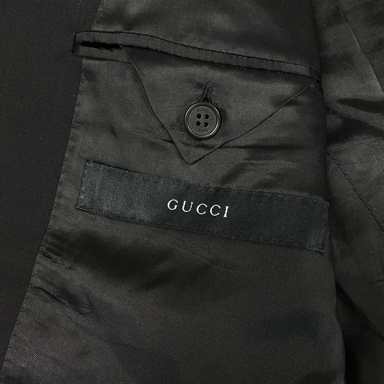 65i29 イタリア製 GUCCI グッチ シングルスーツ セットアップ ビジネス サイズ48 ブラック ウールポリウレタン メンズ オールドk02i