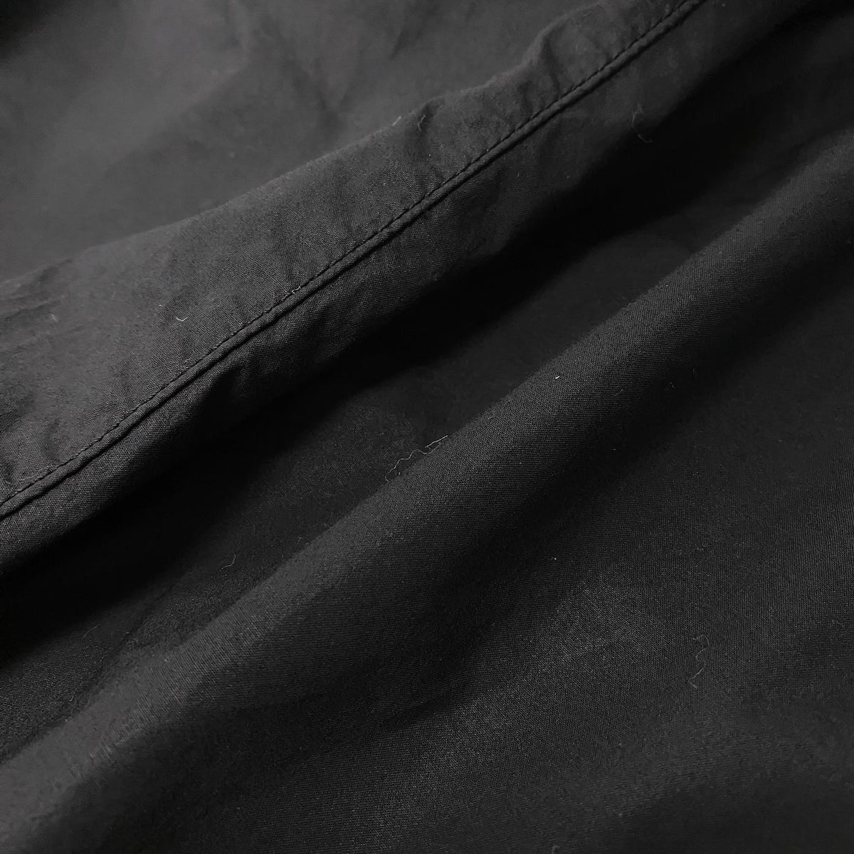 25j20 STONE ISLAND ストーンアイランド レギュラー テーパードフィット カーゴパンツ 伸縮性 3100031 W27 ブラック メンズo07t