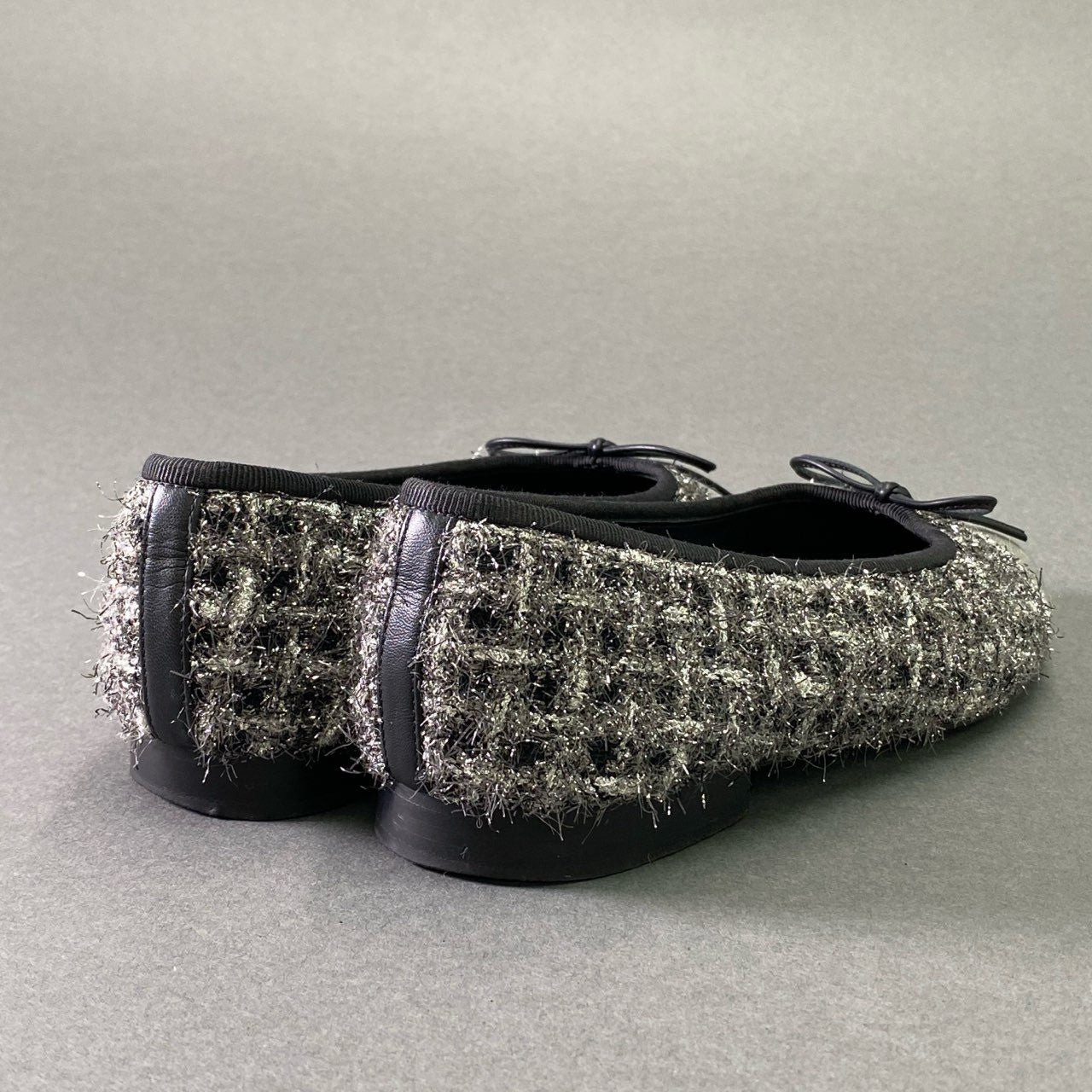 6f8 CHANEL シャネル ココマーク リボンバレエシューズ 36 1/2 シルバー ブラック ラメツイード フラット パンプス