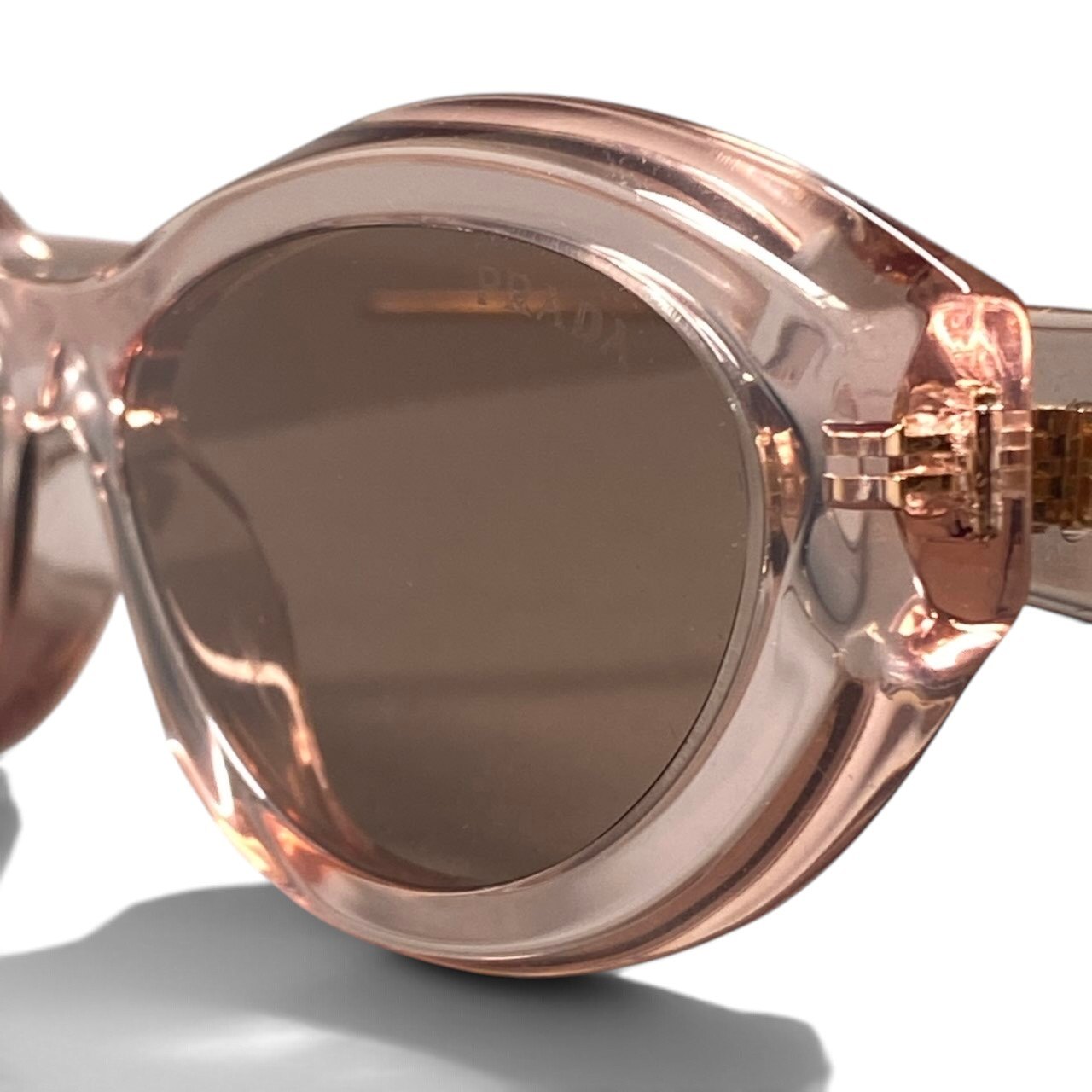 h12【美品】PRADA オーバルフレーム キャットアイ サングラス SPR 26Z 55□16 19Q-10D ピンク レディース 女性用k02i