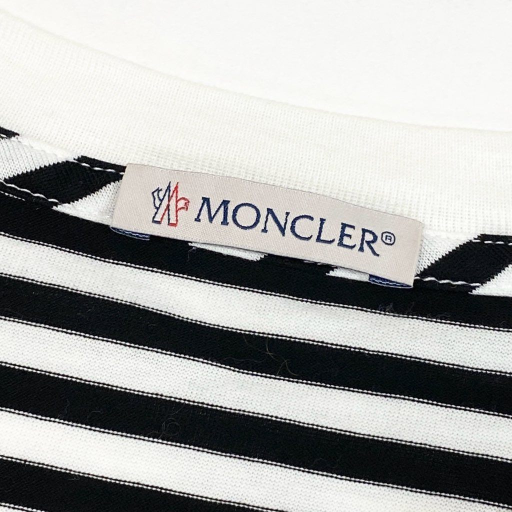 13l27【美品】MONCLER モンクレール 半袖Tシャツ ボーダー 2020 胸元ロゴ G10918C7E010 829GR Sサイズ ホワイト ブラック メンズk02i