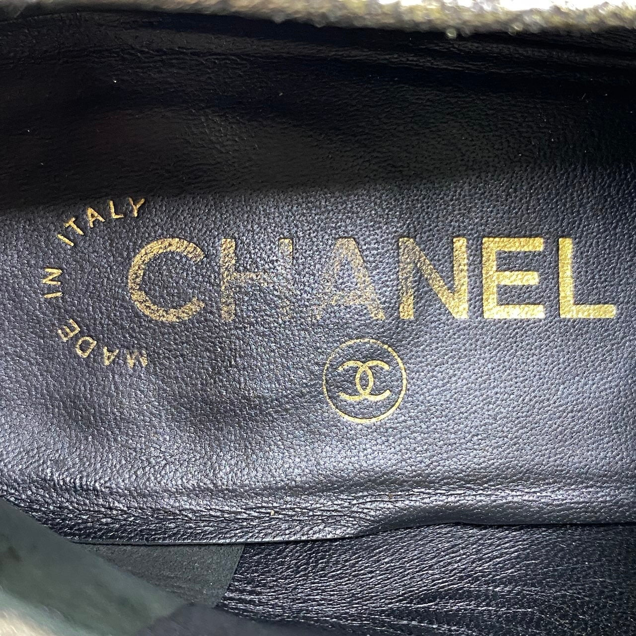 g9 CHANEL シャネル ココマーク メタリックゴールド ローファー サイズ38 レディースk02i