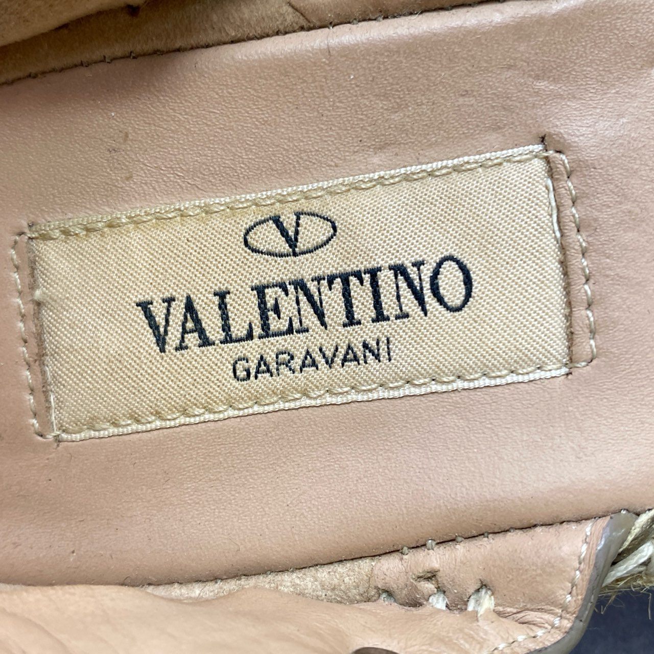 2k9 《美品》 VALENTINO GARAVANI ヴァレンティノ ガラヴァーニ エスパドリーユ スタッズストラップ レザーシューズ 37 ゴールド leather イタリア製