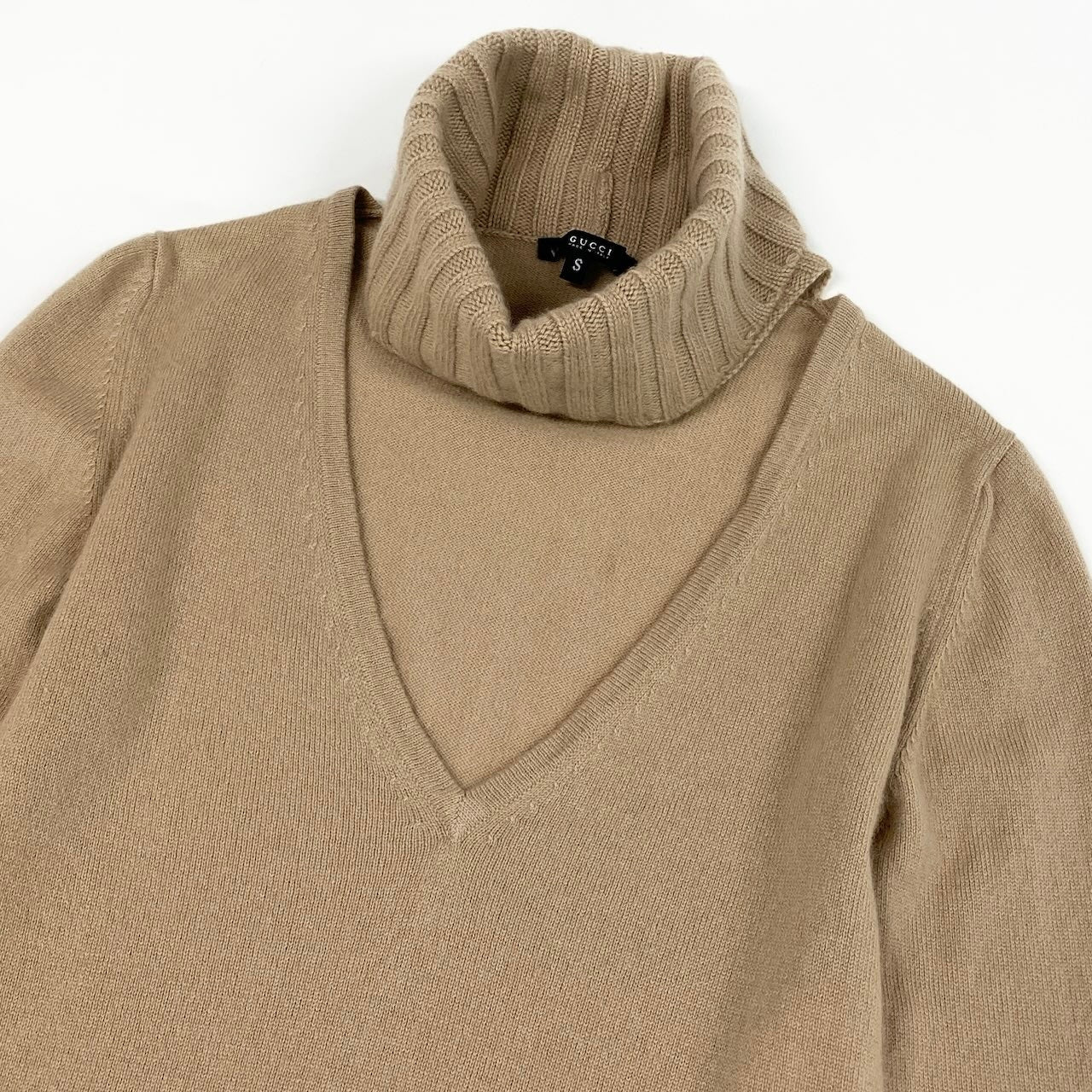 48d16 GUCCI グッチ カシミヤニットセーター タートルネック Vネックニット サイズＳ ベージュ カシミア100％ レディース 女性用u02t