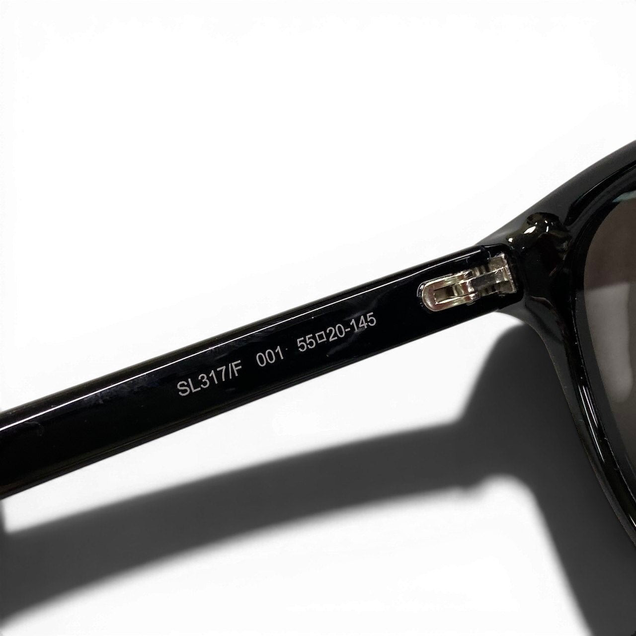 g11 《極美品》 SAINT LAURENT サンローラン レターリングロゴ サングラス Letterring Logo Sunglasses SL317 55□20 ブラック ソフトケース付t18r