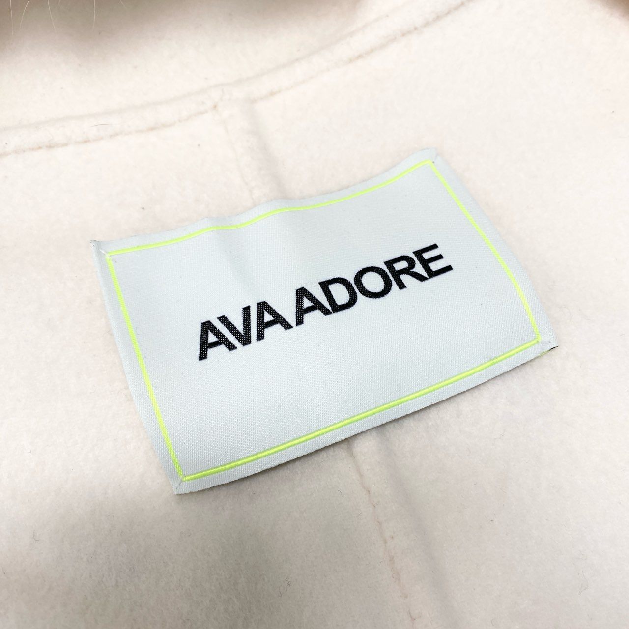 82a15 AVA ADORE アヴァ アドーア ロングジレ ウールコート フーディ フォックスファー レディース 女性用 free ホワイト ウール100％u02t