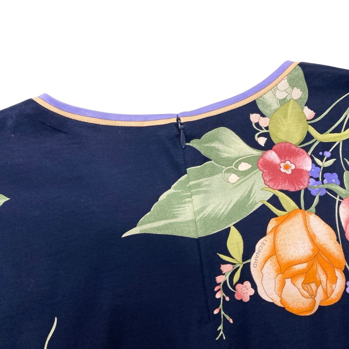 49g17 【美品】 LEONARD FASHION ロングスリーブ カットソー 美しい花柄プリント サイズ42 ネイビー コットン100％ レディースu02t
