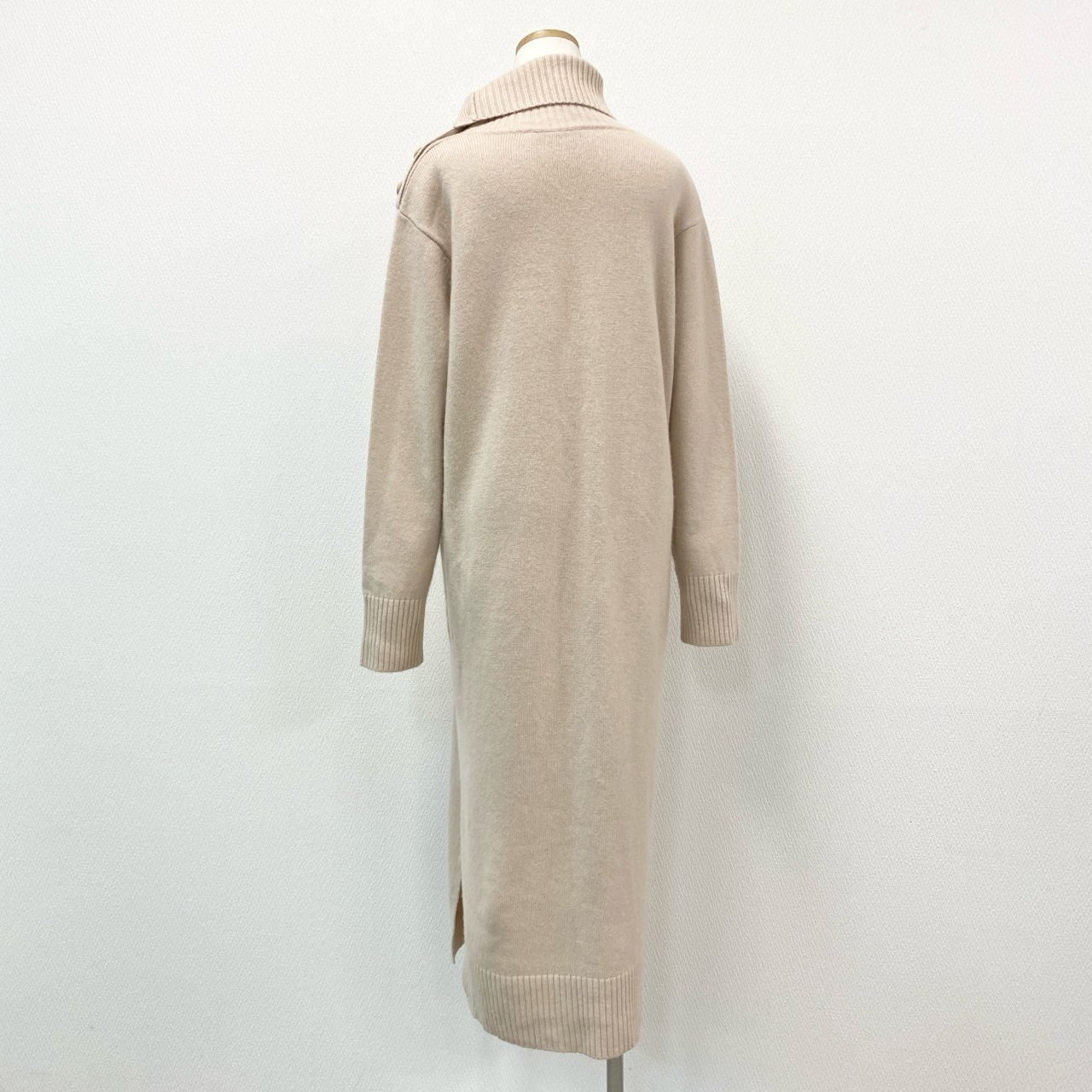 45b27 Max Mara マックスマーラ ニットワンピース ロングワンピース Mロゴボタン タートルネック 13260103 サイズL ピンクベージュ ウールカシミヤ レディース