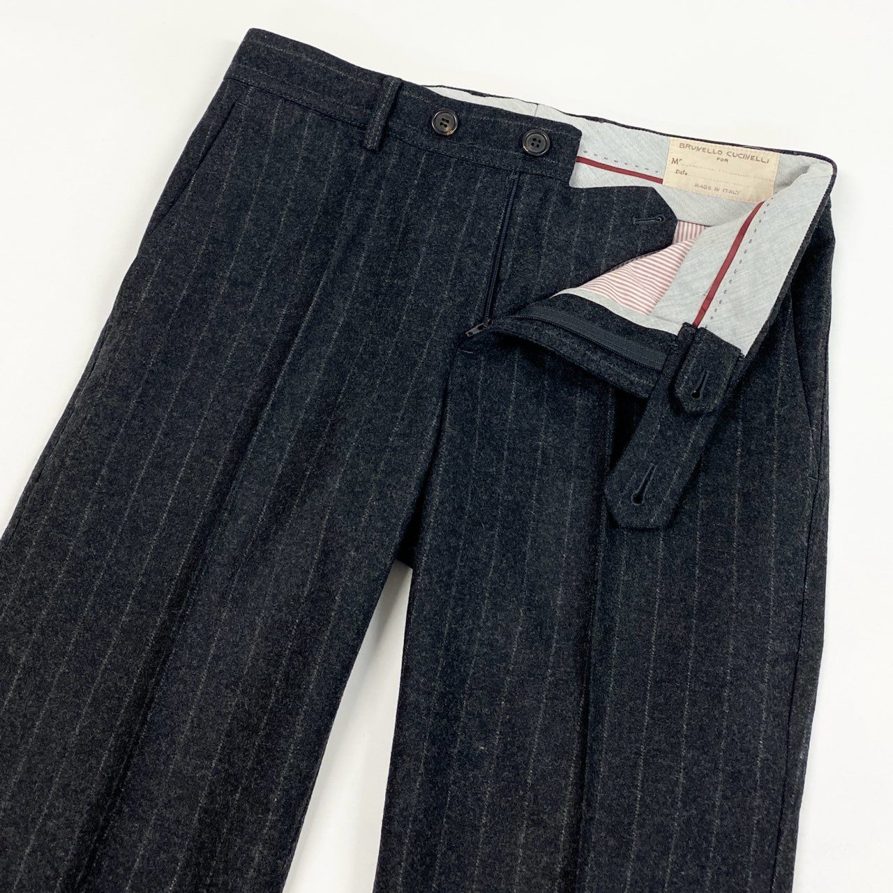 33b27 《美品》 BRUNELLO CUCINELLI ブルネロクチネリ フランネル生地 スラックスパンツ ボトムス 44 グレー ストライプ ウール メンズu02t