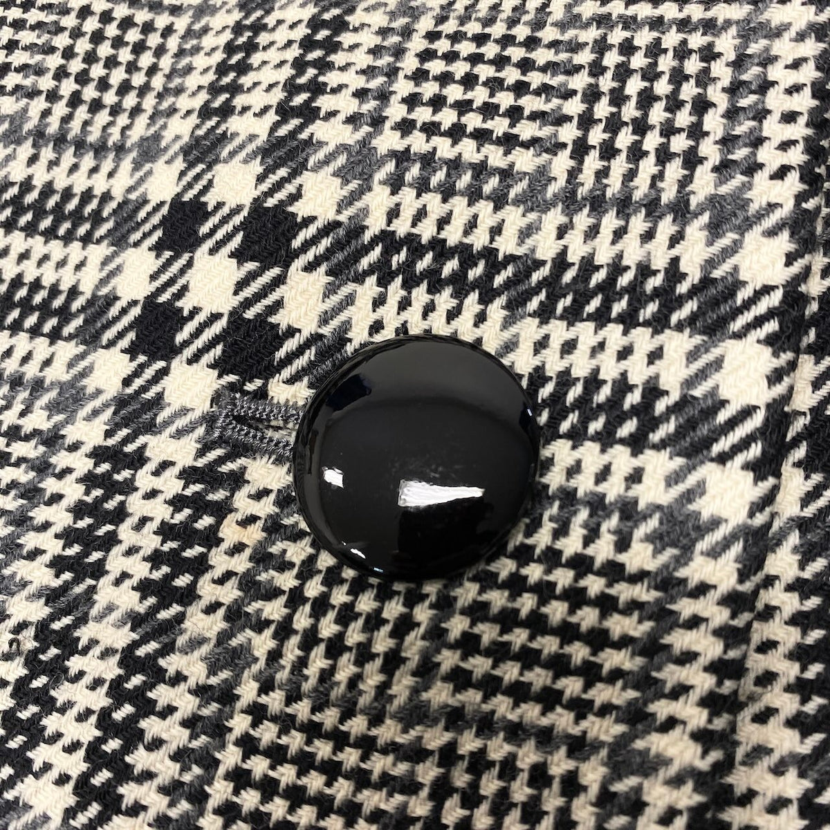 56i16 YVES SAINT LAURENT イヴサンローラン ノーカラージャケット グレンチェック カシミヤブレンド サイズM ブラック ホワイト グレー レディースo07t