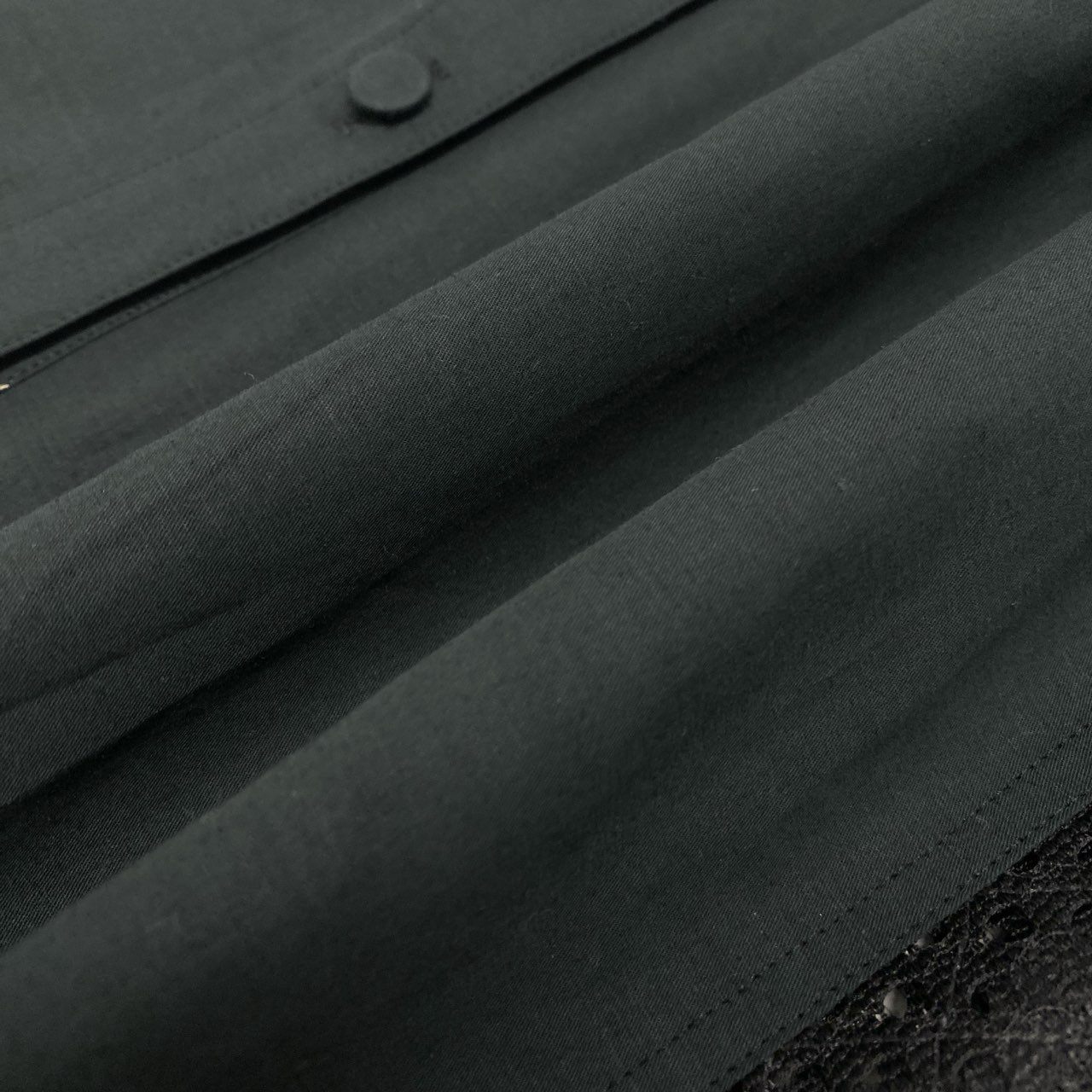 18k20 TOKUKO 1er VOL トクコプルミエヴォル ノースリーブシャツワンピース ロングシャツ カットワークレース サイドリボン コットンリネン レディース 女性用 9 ブラックu02t