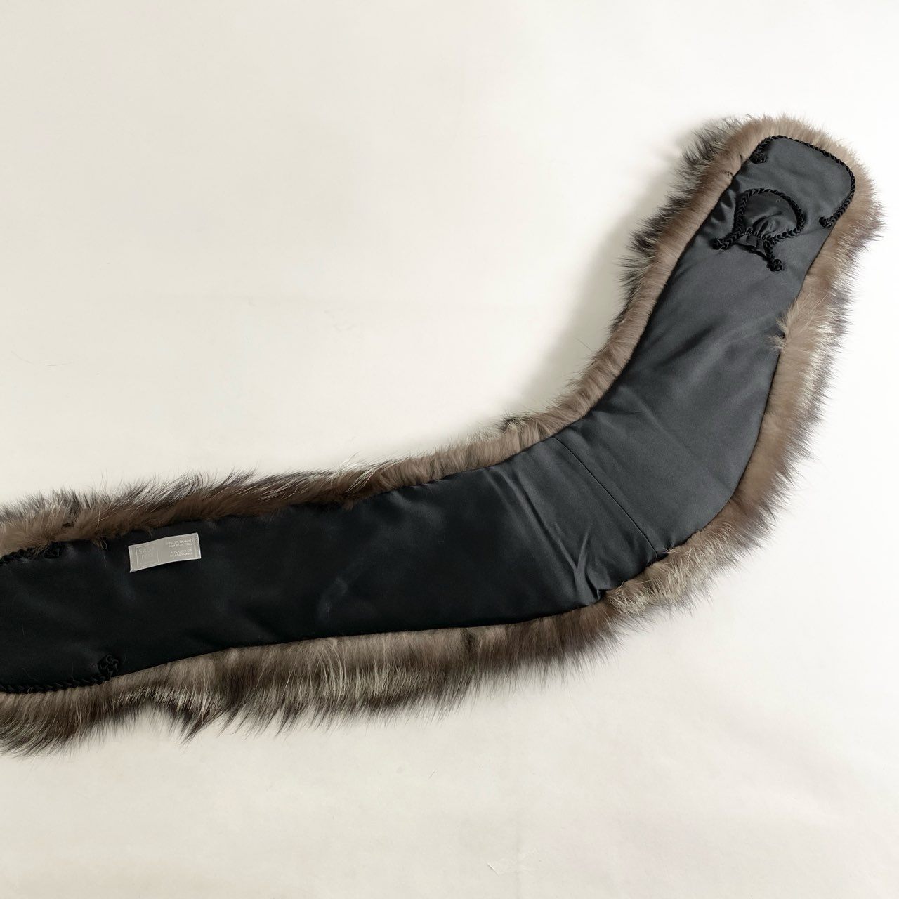 80i8 SAGA FOX サガフォックス フォックスファー 大判ティペット ケープ 襟巻 シルバーフォックス レディース FOX FUR