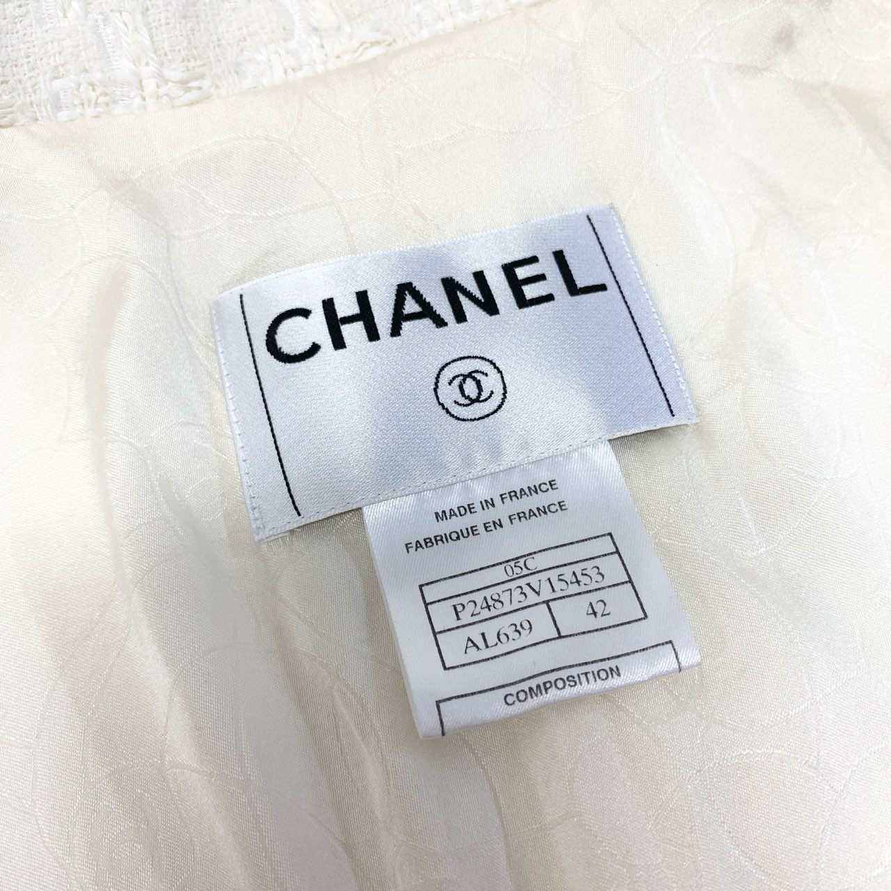 38a15 CHANEL シャネル 2005 カメリアボタン ツイードジャケット 05C Tweed Jacket P24873V15453 42 ホワイト レディースo07t