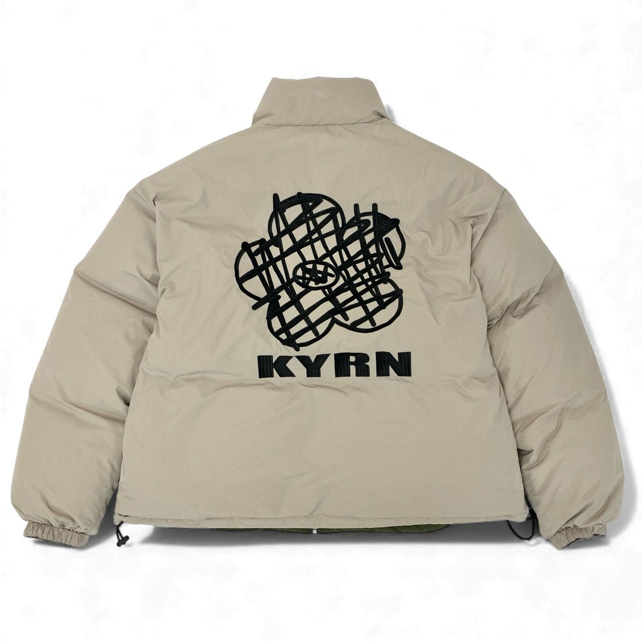 86L5 《美品》 KAOYORINAKAMI カオヨリナカミ KYRN リバーシブル ダウンジャケット サイズL ベージュ グリーン フラワー刺繍デザインt18r
