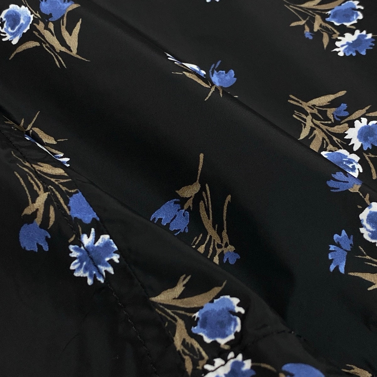 Ej15 【美品】 PRADA プラダ 三角ロゴ 花柄 ナイロンジャケット パーカー 29Z597 サイズ36 ブラック ナイロン100％ レディースo07t