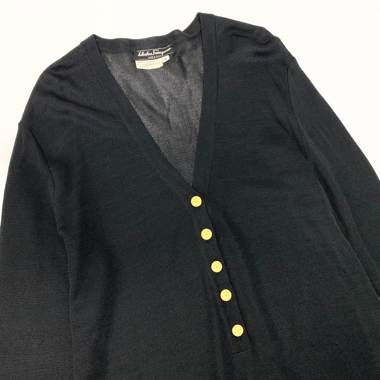 71e8 Salvatore Ferragamo サルヴァトーレフェラガモ シアーニットワンピース ロング丈 金ボタンフレアスリーブ サイズS ブラック レーヨン100％ レディース 女性用u02t