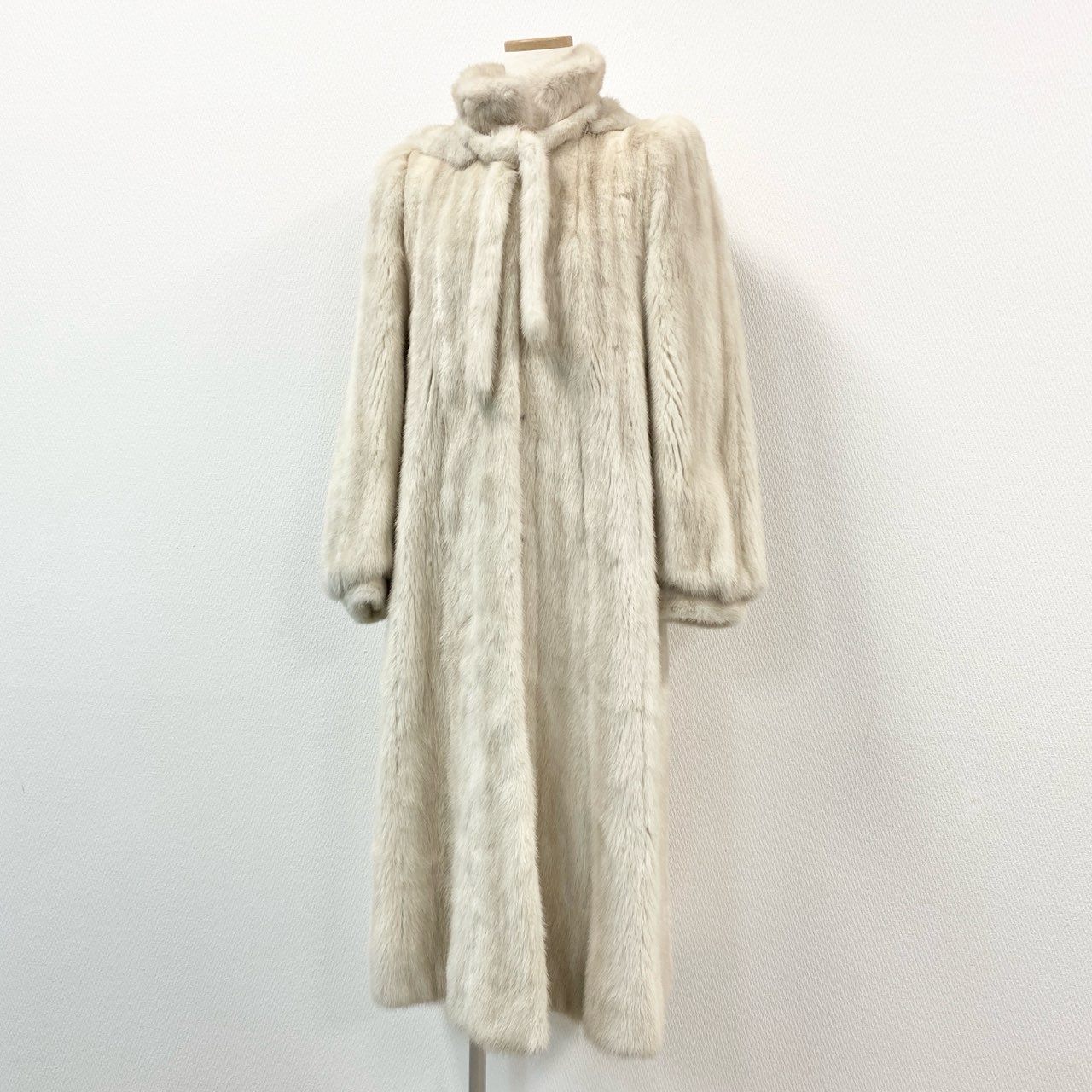 35k2《超希少》 パールミンク フード付き 超ロングコート 120cm ホワイト 最高級本毛皮 MINK FURt18r