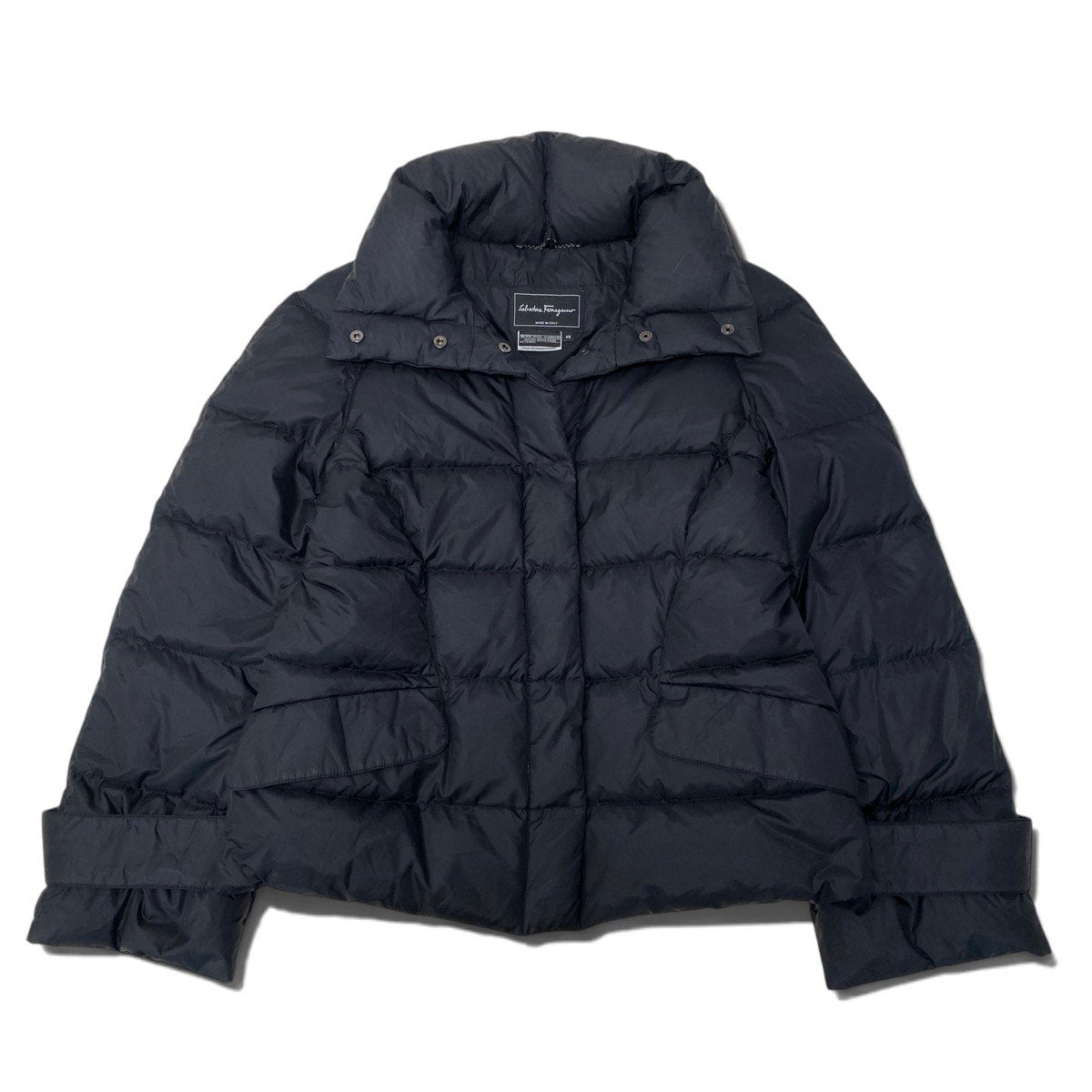 51i2 Salvatore Ferragamo サルヴァトーレフェラガモ ダウンジャケット ハーフコート イタリア製 48 ブラック レディースo07t