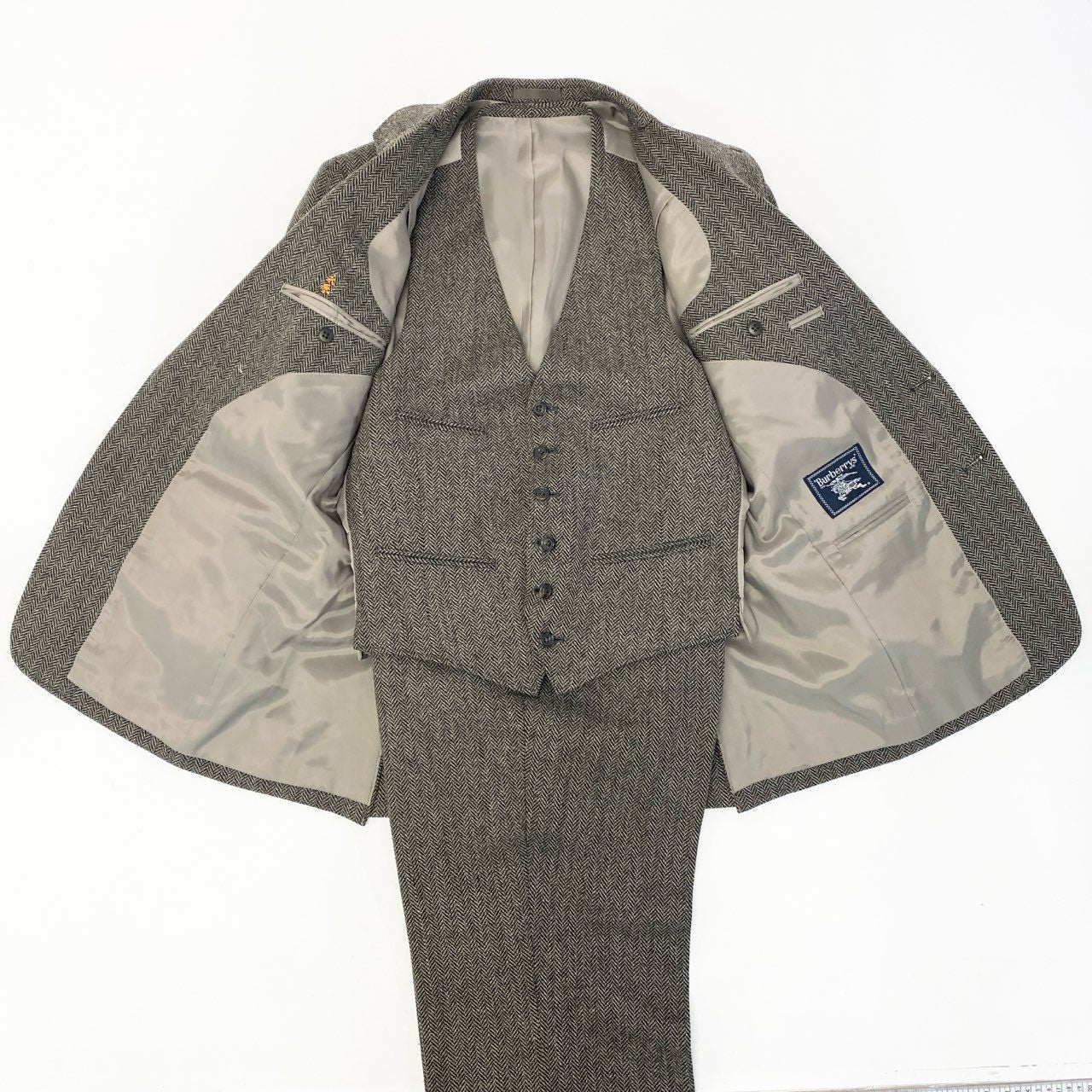 62a28 Burberrys バーバリーズ スリーピース スーツセットアップ テーラードジャケト スラックス ヘリンボーン 92-80-170 A5 ブラウン系 メンズ 男性用o07t