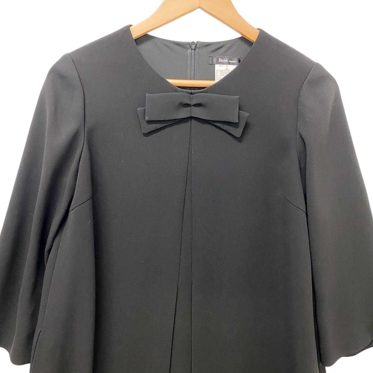 11c29 Rene basic ルネ 七分袖ワンピース フォーマルワンピース 膝丈 胸元リボン レディース 女性服 日本製 サイズ34 ブラックu02t