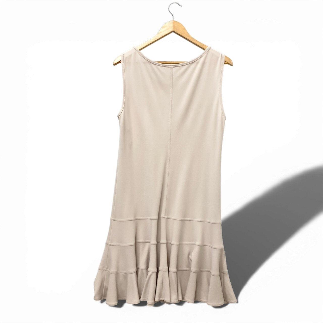 70b16 《美品》 TOKUKO 1er VOL トクコプルミエヴォル ノースリーブワンピース 裾フリル 膝丈 レディース 女性用 9 オフホワイトu02t