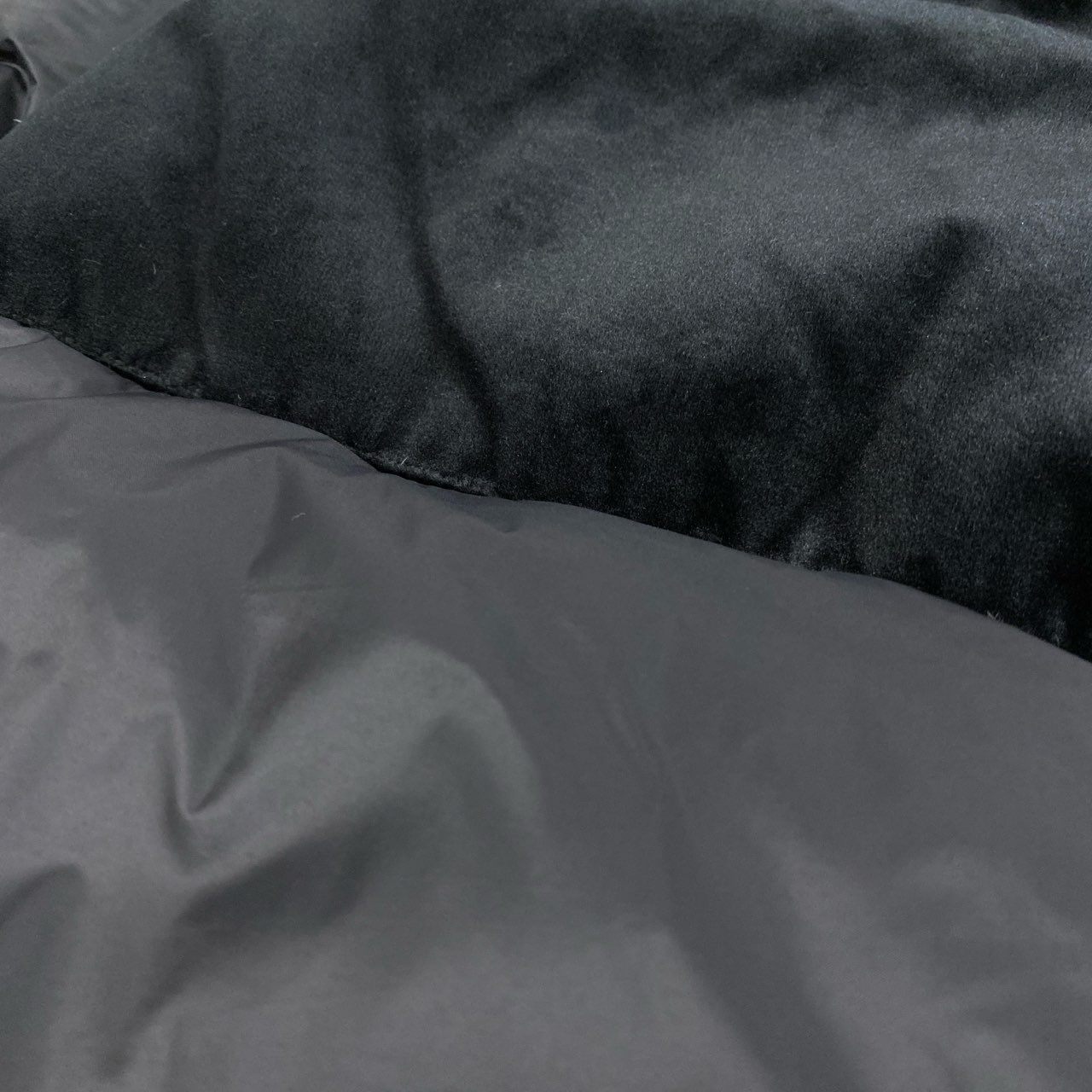 71a23 EMPORIO ARMANI エンポリオアルマーニ スーパーライト ダウンジャケット ベロア切替デザイン ダブルジップ サイズ48 ブラック メンズ 男性用 アウターk02i