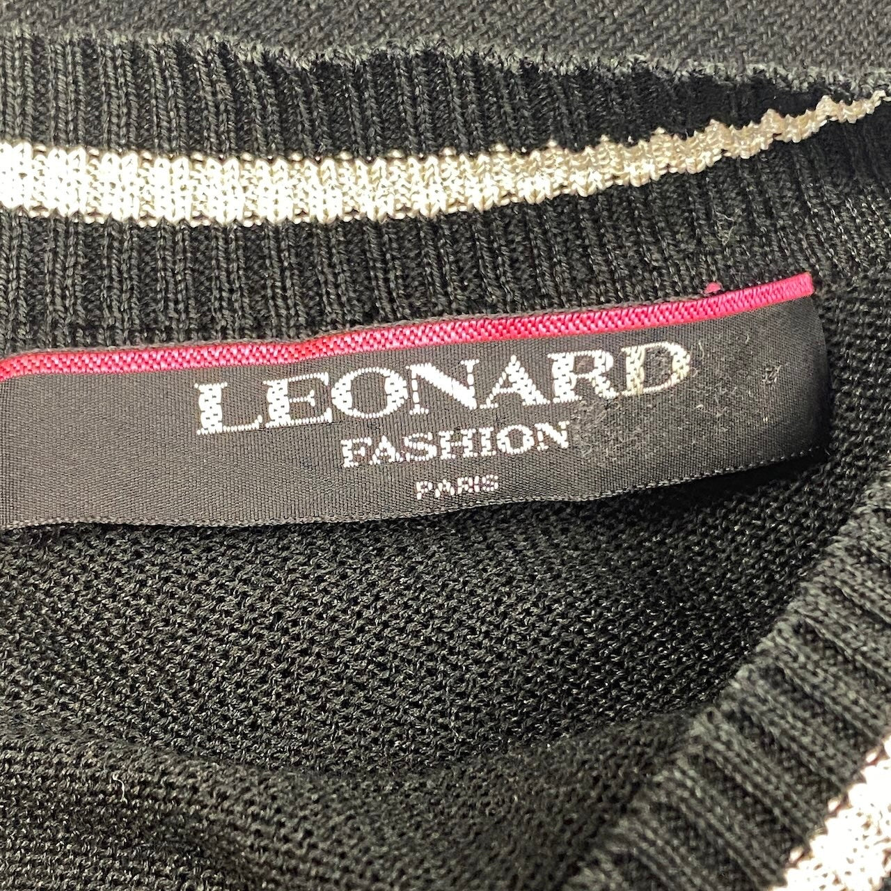 4h28 LEONARD FASHION レオナール ロングスリーブ ニットセーター スパンコール 花柄刺繍 ボーダー柄 サイズLL ブラック レディースu02t