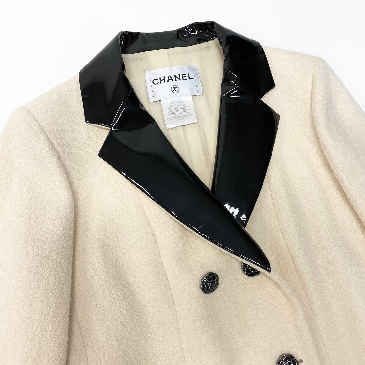 C CHANEL シャネル 16SS ツイードジャケト スプリングジャケット パテントレザー襟 カメリアボタン フランス製 38サイズ アイボリー ブラック レディース 女性用nu1
