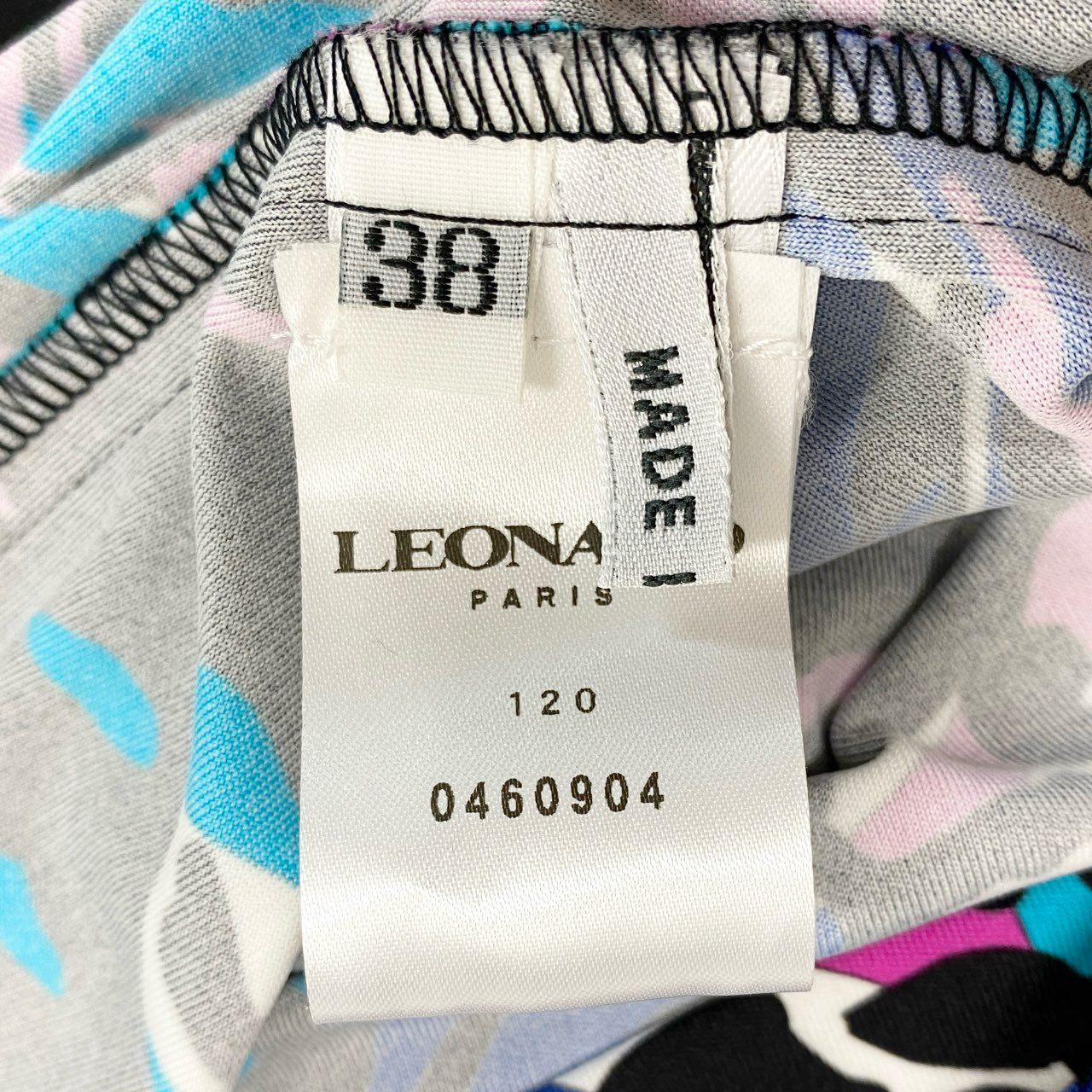 60d13 《美品》 LEONARD PARIS レオナール ロングスリーブワンピース ヒョウ柄 アニマルプリント 総柄 イタリア製 サイズ38 マルチカラー ナイロン100％ レディース 女性用u02t