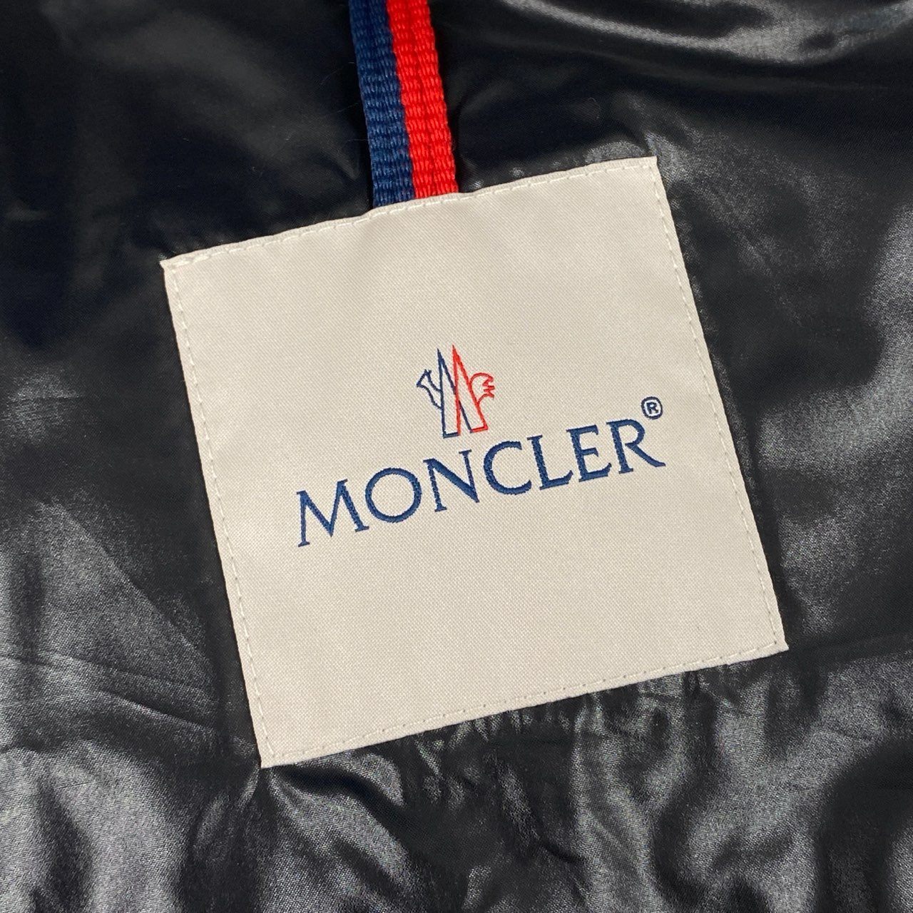 78a4 《美品》 MONCLER モンクレール 2020年 AGNEAUX ダウンベスト F20911A51C00 5 ブラック DOWN VEST セルビア製