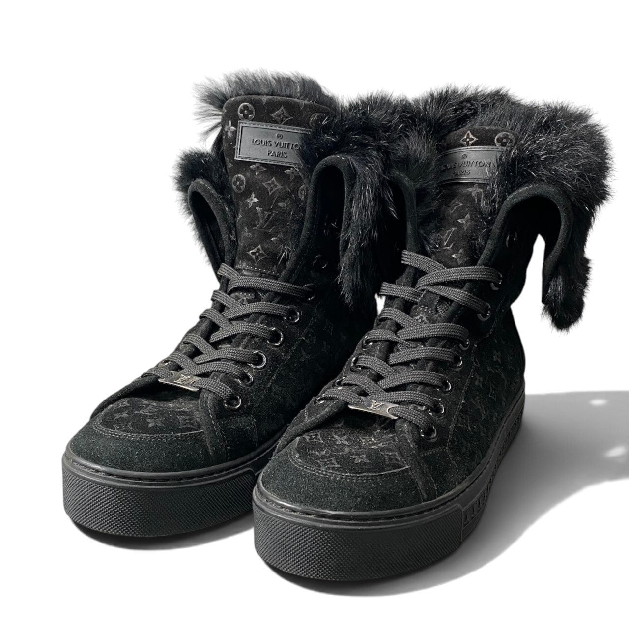 h21 LOUIS VUITTON ルイヴィトン モノグラム ファー × スエード スニーカー Monogram Fur Trim High-Top Sneakers 37 1/2 ブラックt18r