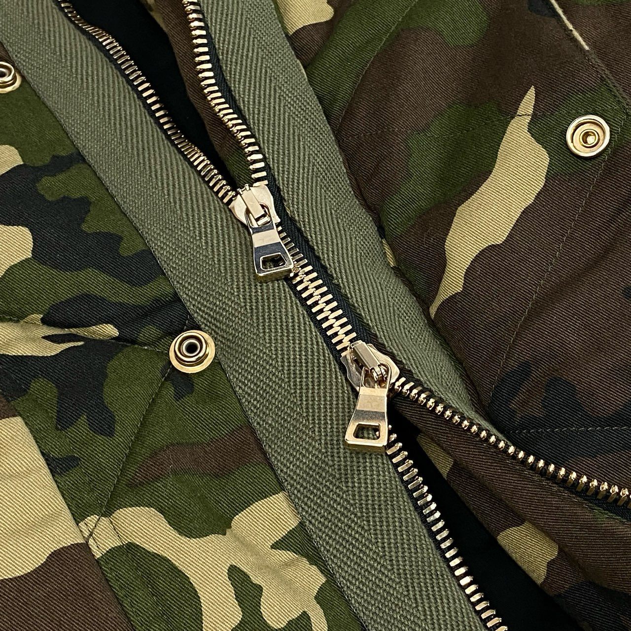 38b9 《新品同様》 BALMAIN バルマン キルティング ボンバージャケット ミリタリージャケット M グリーン系 メンズ 2017年k02i