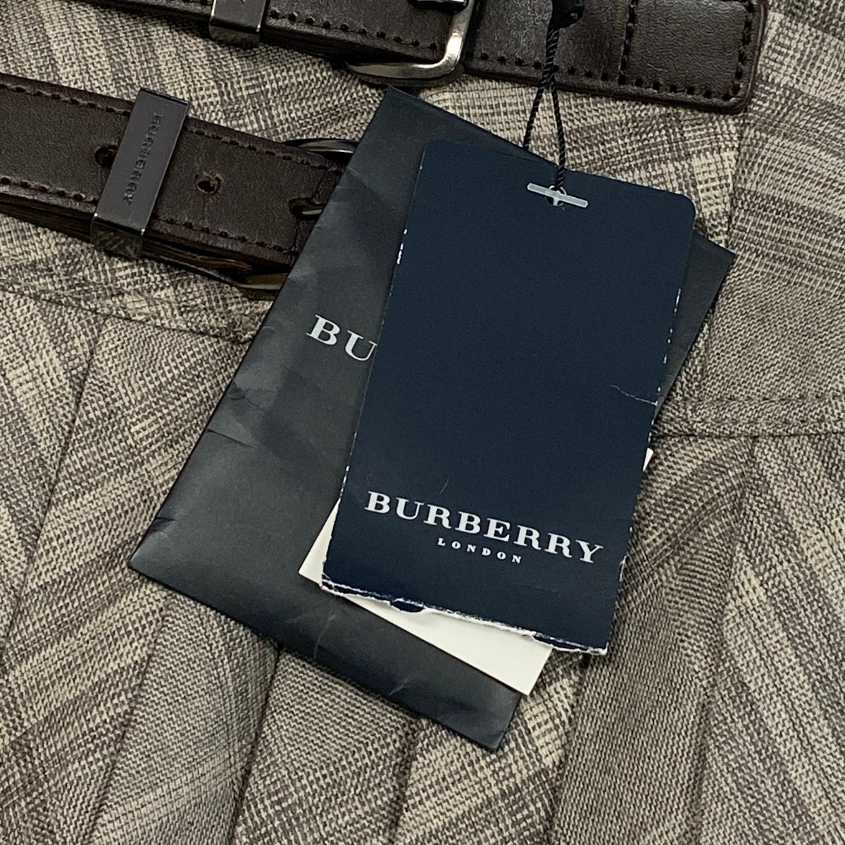 Ee25 【タグ付き】 BURBERRY  LONDON バーバリーロンドン チェック プリーツスカート ラップスカート レザーベルト サイズ46 グレージュ系 ウール100％ レディース女性服o07t
