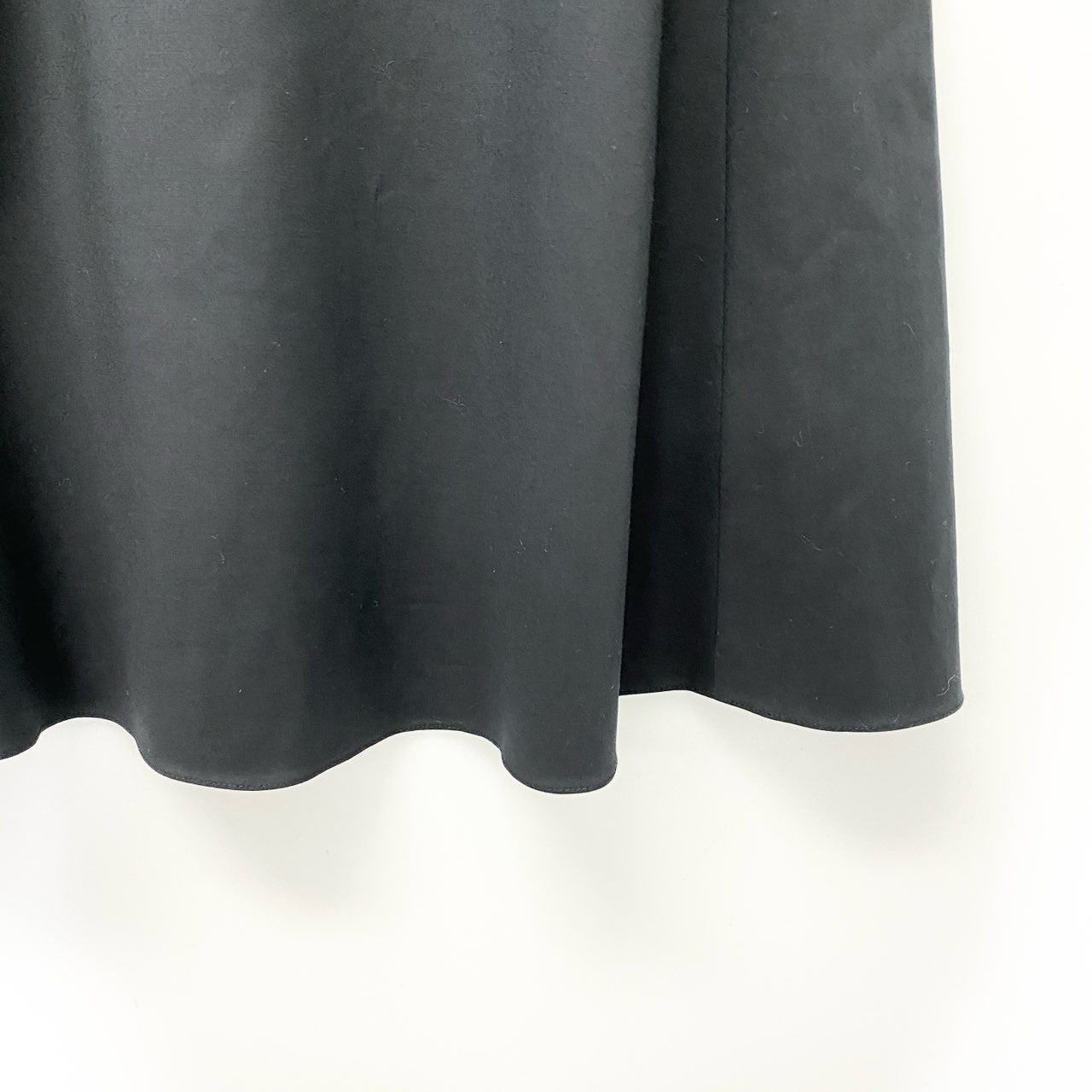 6c20 《極美品》 EMPORIO ARMANI エンポリオアルマーニ キャップスリーブ 半袖ワンピース 膝丈ワンピース 42 ブラック 2023年u02t