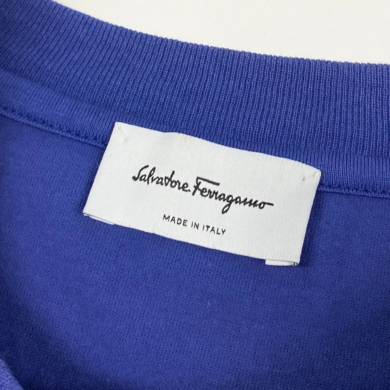 Ic27 Salvatore Ferragamo サルヴァトーレフェラガモ ブランドロゴTシャツ 半袖Tシャツ  コットンシャツ トップス イタリア製 Sサイズ ブルー コットン100％ レディース 女性用u02t