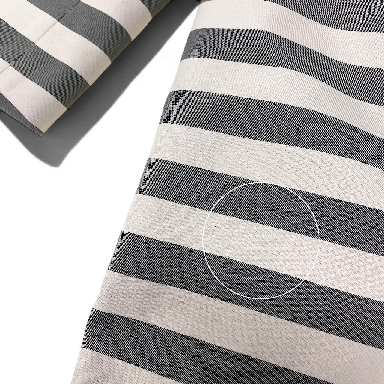 89g24 【美品】 WEEKEND MaxMara ウィークエンド マックスマーラ チェスターコート ボーダー柄 サイズ38 グレー  レディース 女性用u02t