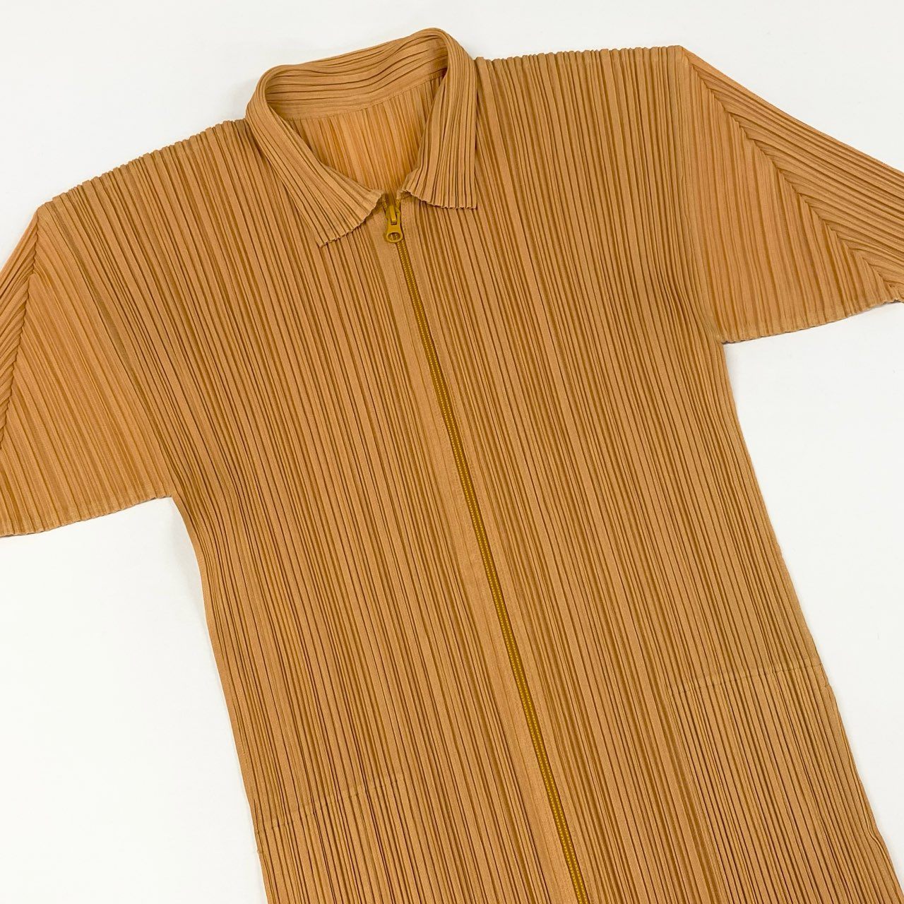 75i8 PLEATS PLEASE ISSEY MIYAKE プリーツプリーズ イッセイミヤケ チュニック丈 日本製 長袖 プリーツジャケット ジップアップ カーディガン 羽織 PP91-JD081 4 オレンジ レディースo07t