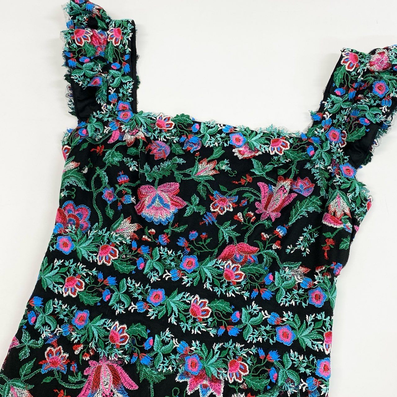 26j24 《美品》TADASHI SHOJI タダシショージ ノースリーブワンピース ドレス 花柄刺繍 膝丈 タイトシルエット◎ 2サイズ マルチカラー レディースu02t