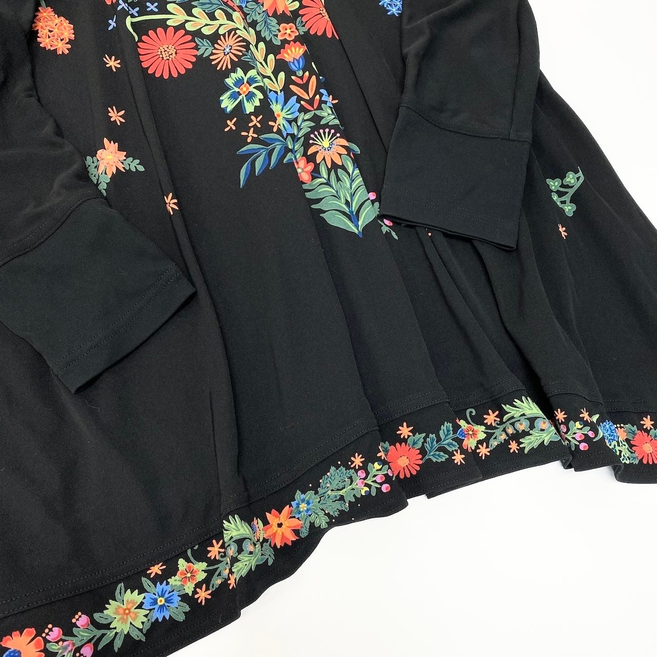 80c10 TOKUKO 1er VOL トクコプルミエヴォル チュニックワンピース ハイネック 花柄プリント ハート ストレッチ ロングスリーブ レディース 女性服 サイズ9 ブラックu02t