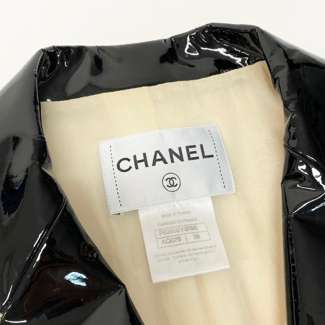 C CHANEL シャネル 16SS ツイードジャケト スプリングジャケット パテントレザー襟 カメリアボタン フランス製 38サイズ アイボリー ブラック レディース 女性用nu1
