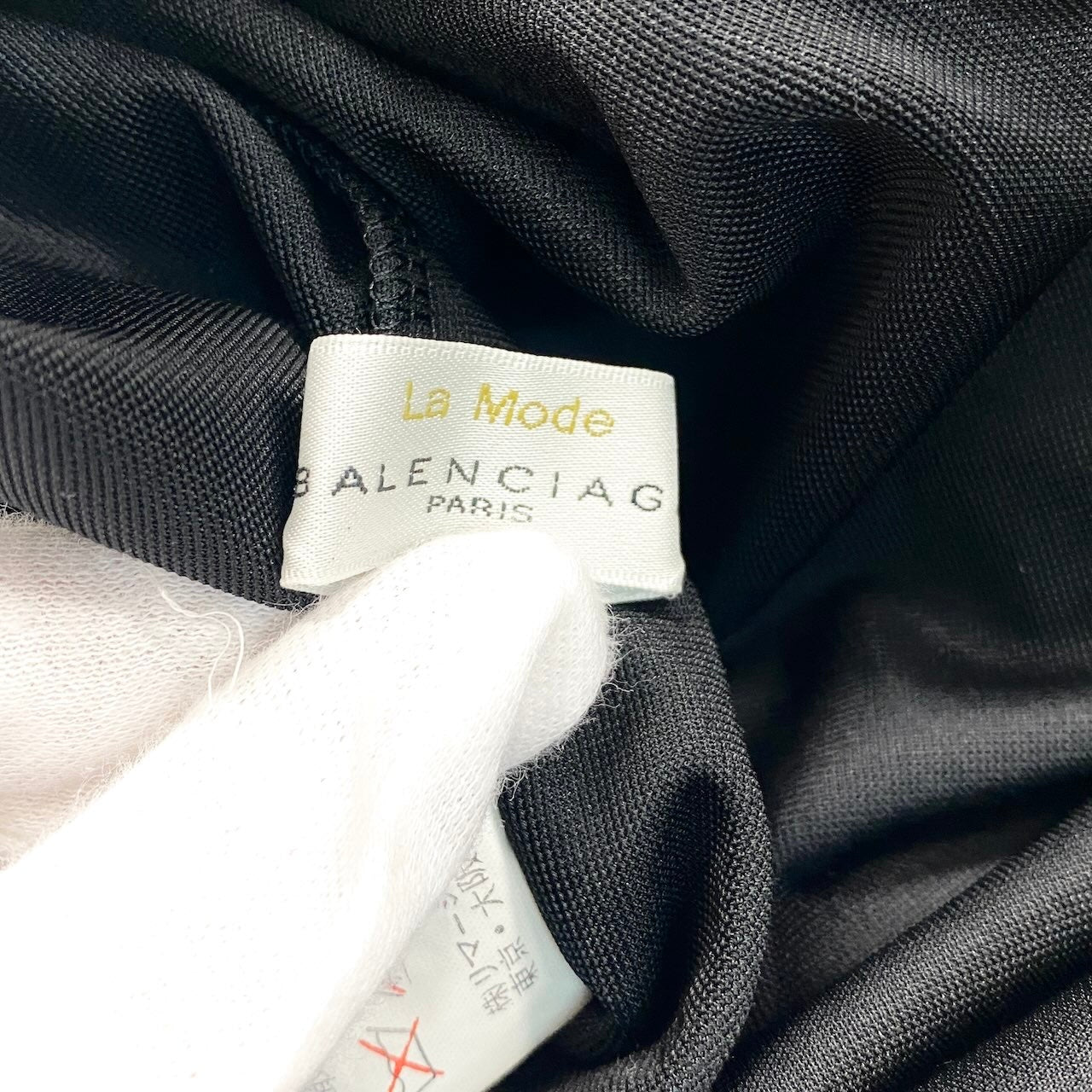 2f18 BALENCIAGA バレンシアガ ベロア 半袖カットソー Tシャツ トップス 38 ブラック トリアセテート  レディースo07t