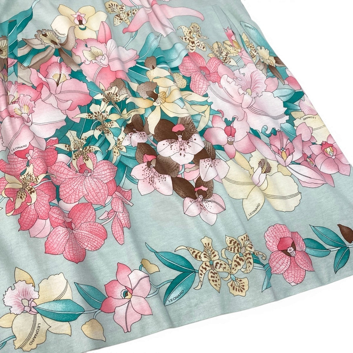90g24 LEONARD FASHION レオナール 美しい花柄プリント 半袖ワンピース サイズLL パステルグリーン コットン100％ レディース 女性用u02t