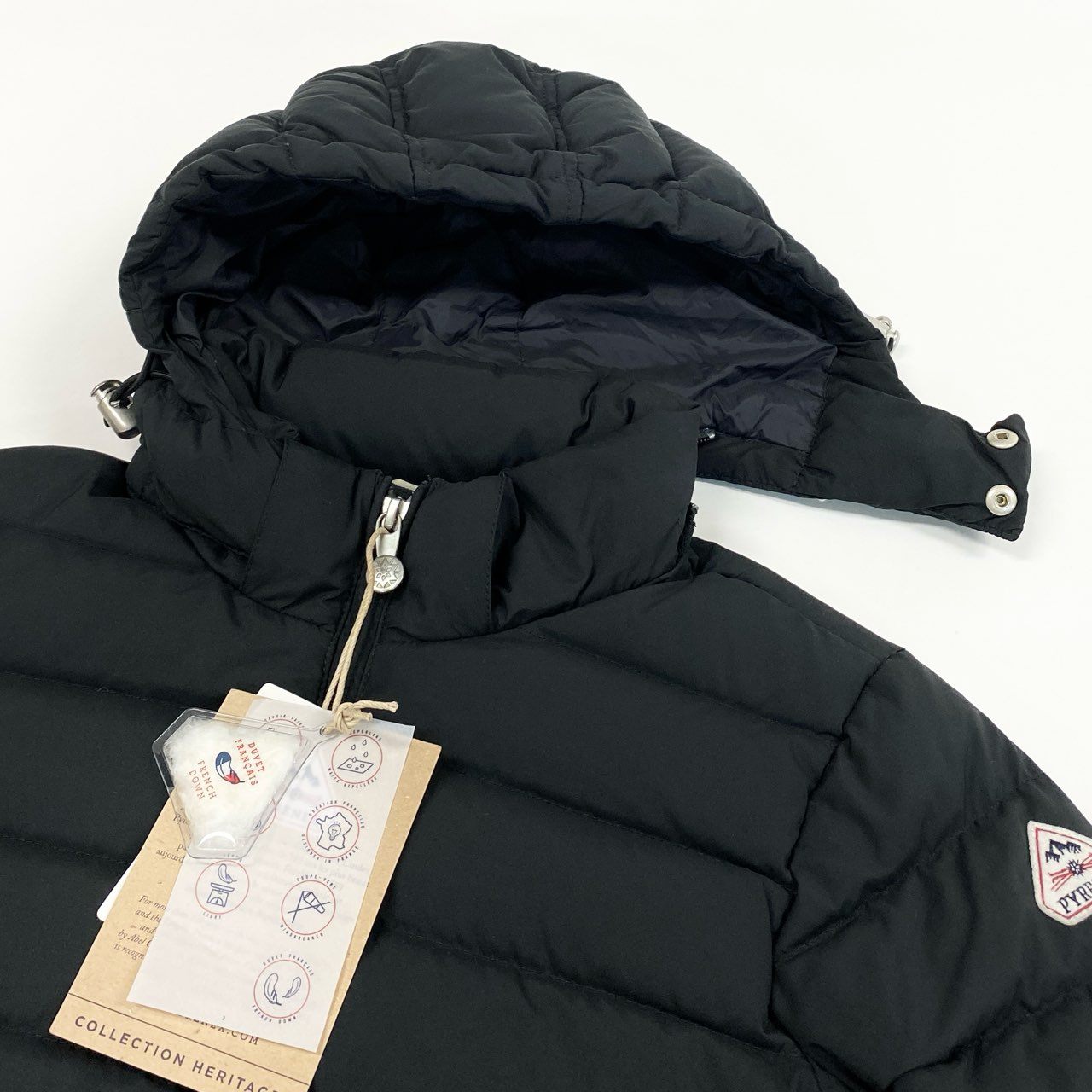 51b27 【タグ付き】PYRENEX ピレネックス SPOUTNIC スプートニック ダウンジャケットサイズ36 ブラック レディース アウター ダウンk02i