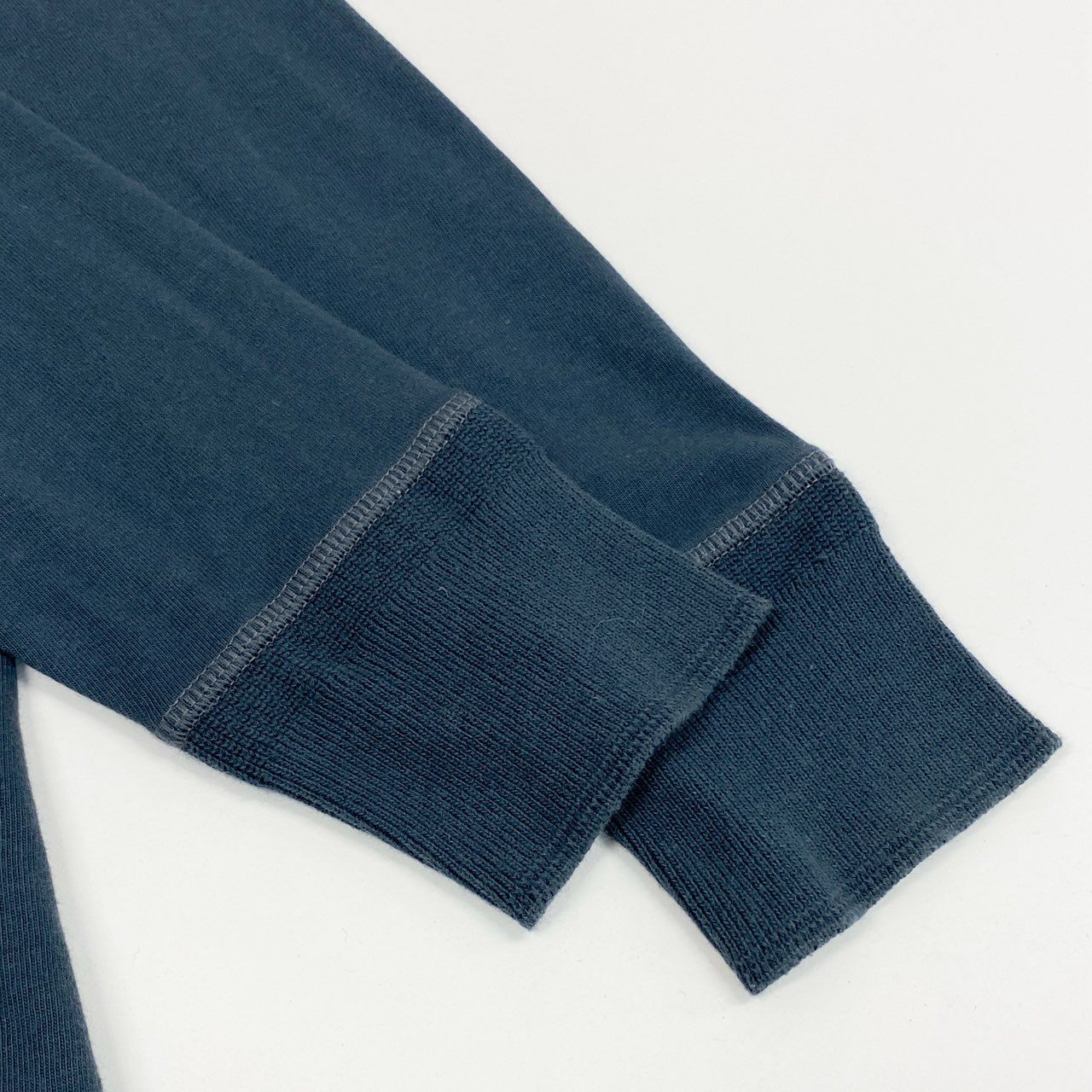 2j27《美品》Merz b. Sbwanen メルツべーシュヴァーネン ヘンリーネック ロングTシャツ トップス コットン100％ 6サイズ ネイビー メンズu02t