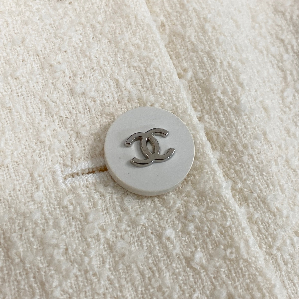g13 【美品】CHANEL 1996年 ツイードスカート タイトスカート フランス製 P06416 42サイズ アイボリー ウール100％ レディース 女性用k02i