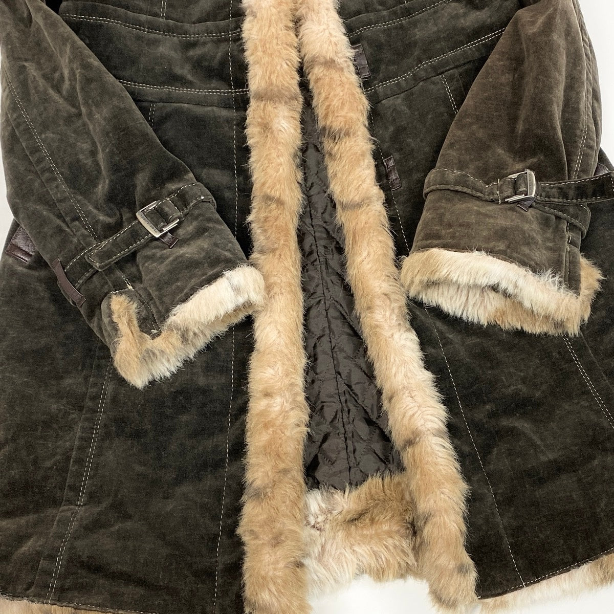 Eg10 BURBERRY LONDON BLUE LABEL バーバリーロンドン ブルーレーベル ファーコート 中綿コート ベロア  サイズ38 ダークブラウン レディースo07t